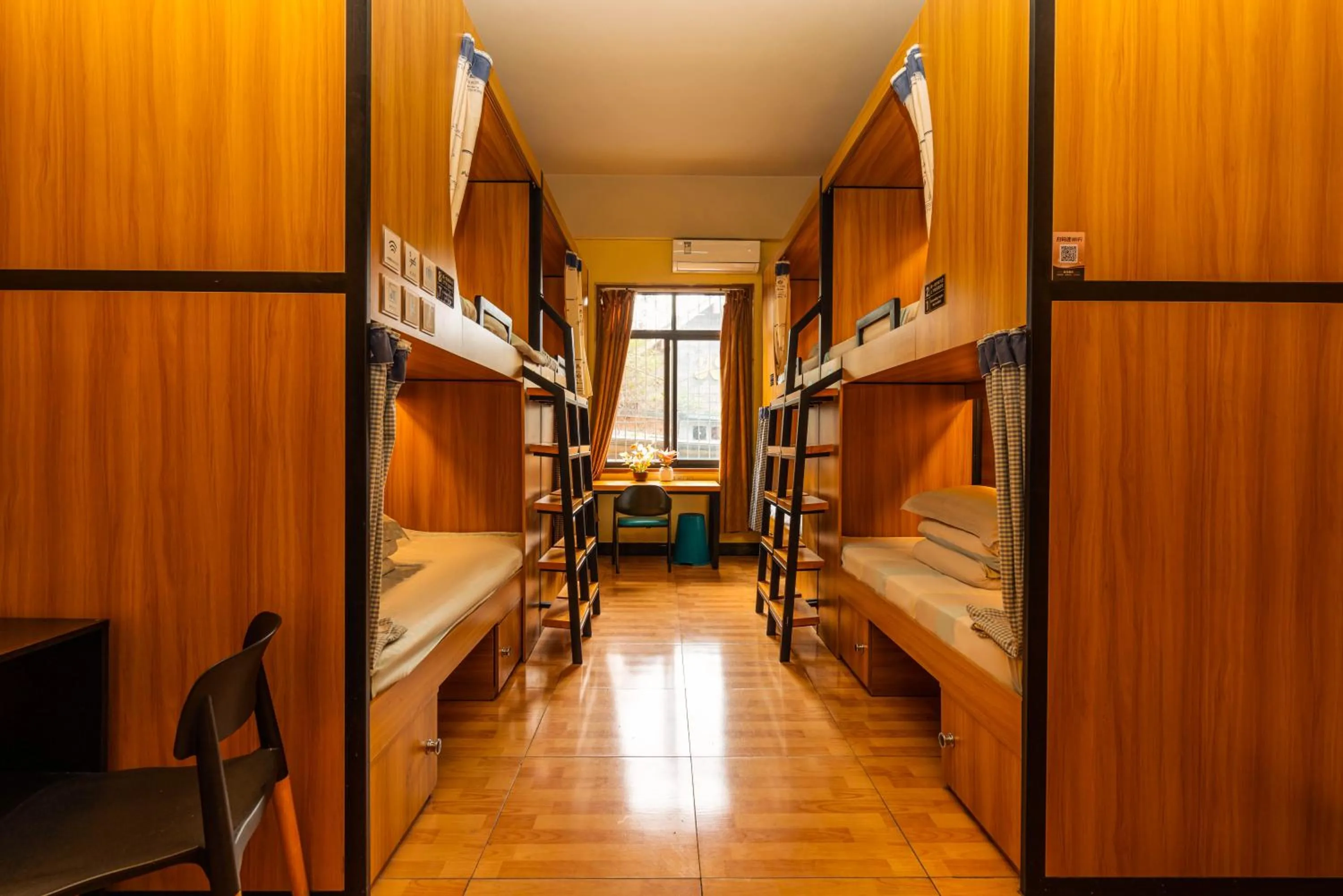 Chengdu Dreams Travel International Youth Hostel