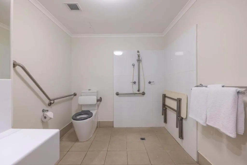 Shower in MainStay Suites Townsville