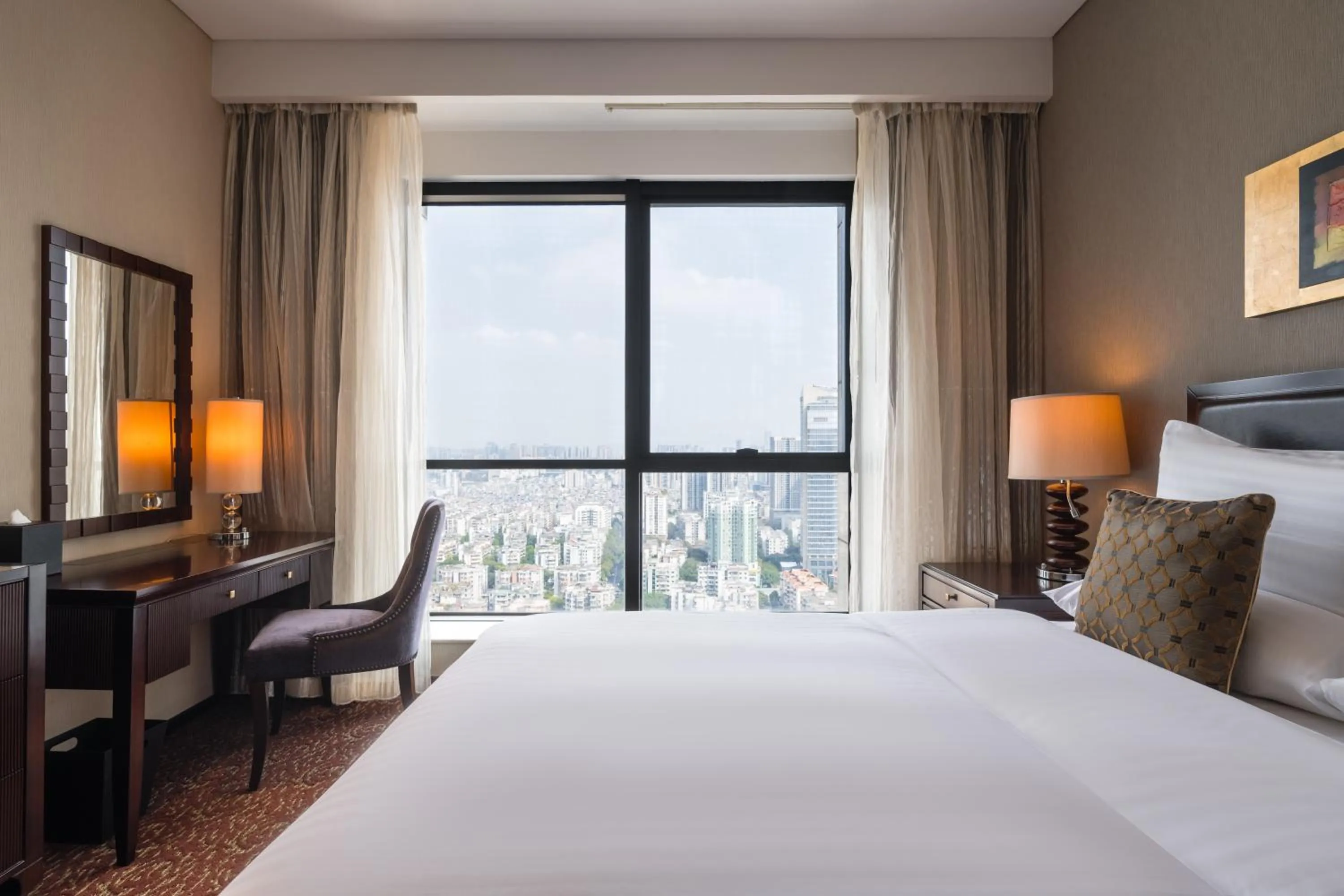 Bedroom, Bed in Oakwood Premier Guangzhou