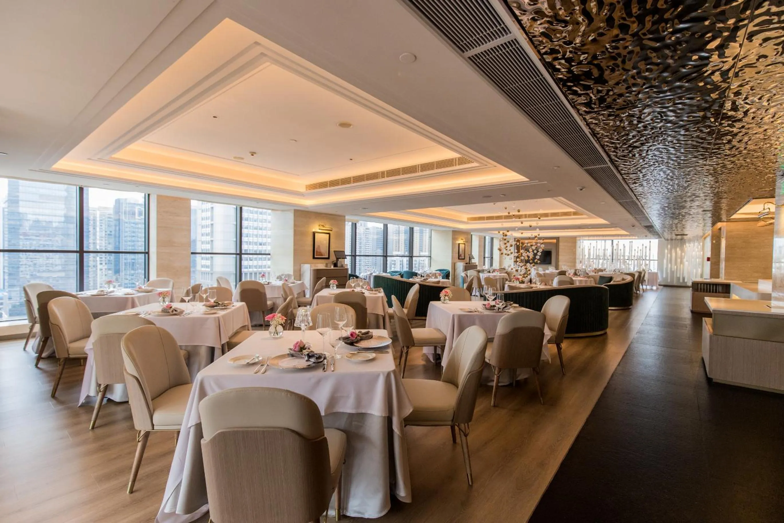 Restaurant/places to eat in Oakwood Premier Guangzhou