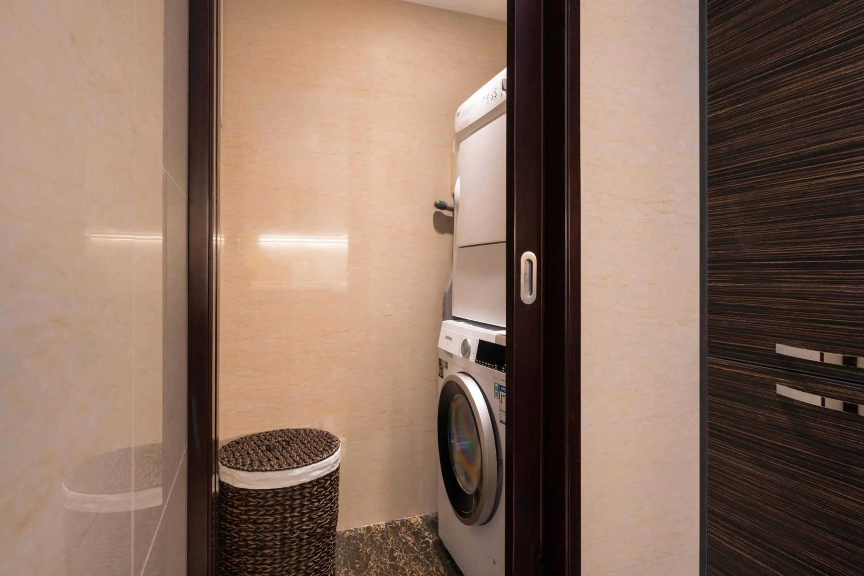 washing machine in Oakwood Premier Guangzhou