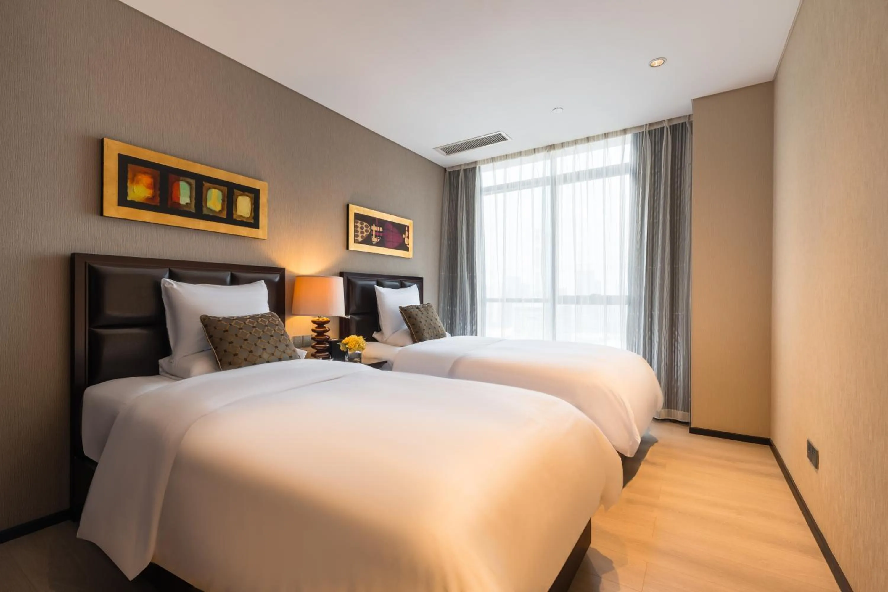 Bedroom, Bed in Oakwood Premier Guangzhou