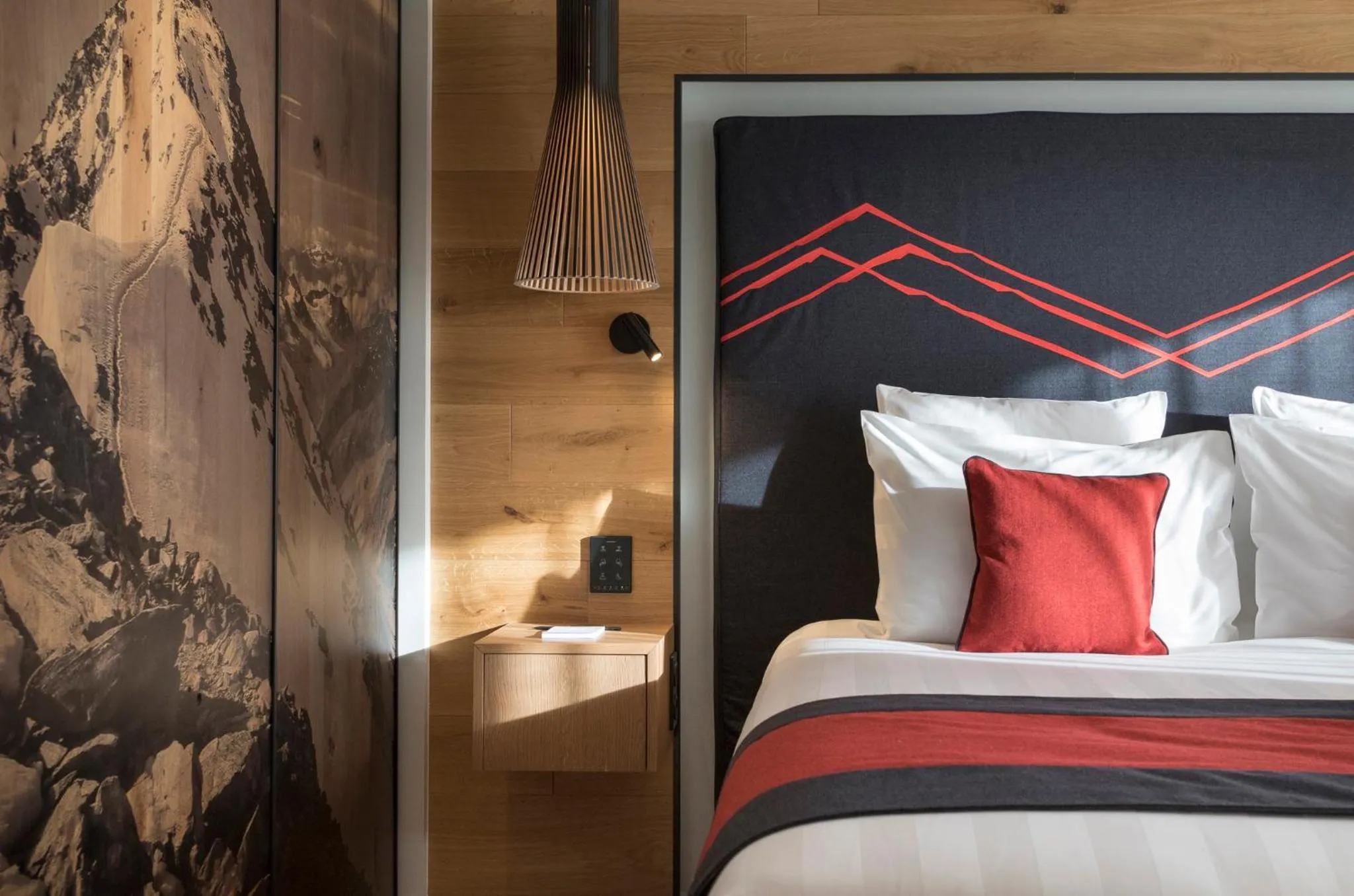 Bed in Hôtel Alparena & Spa - 4 étoiles