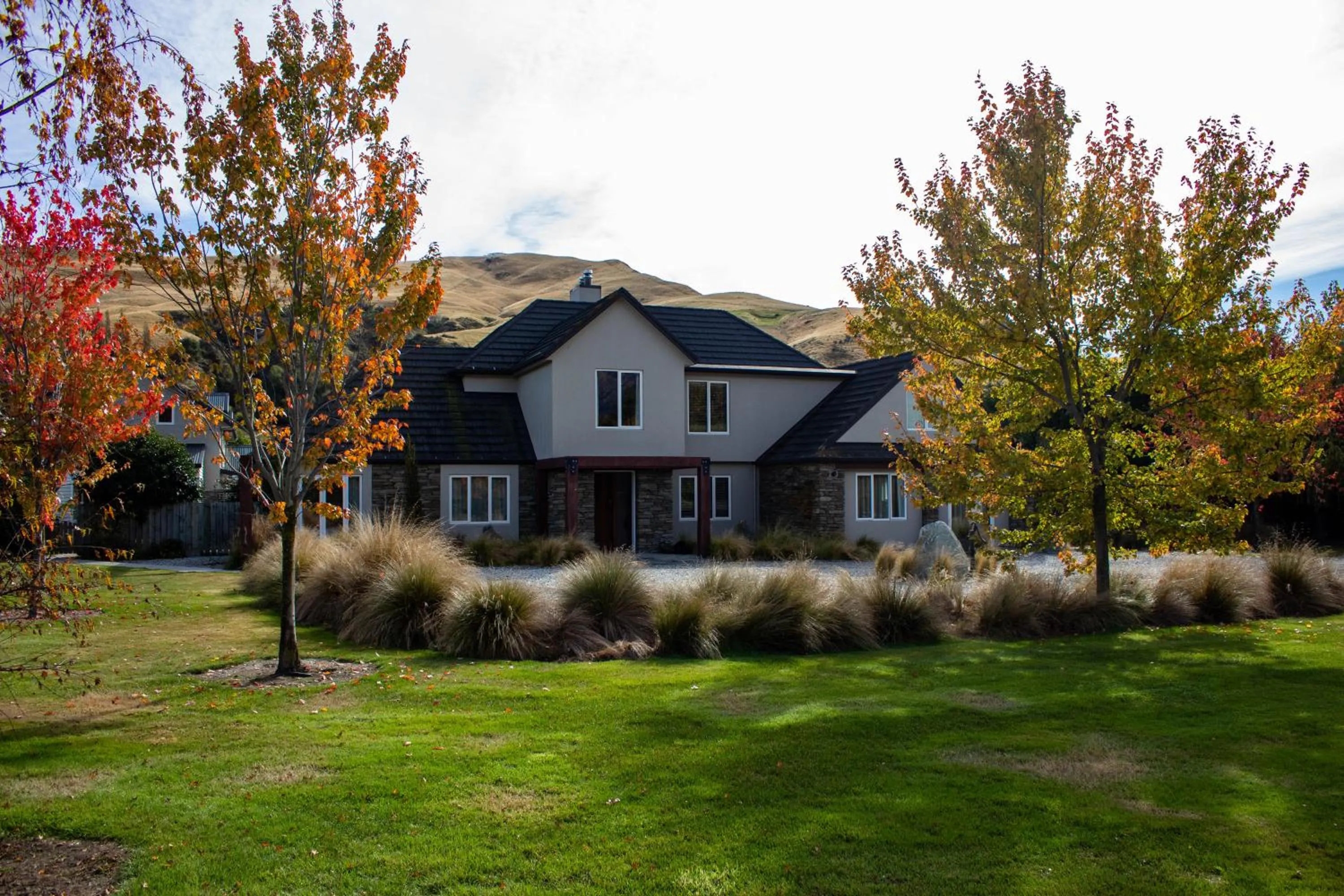 Property building in Queenstown Country Lodge