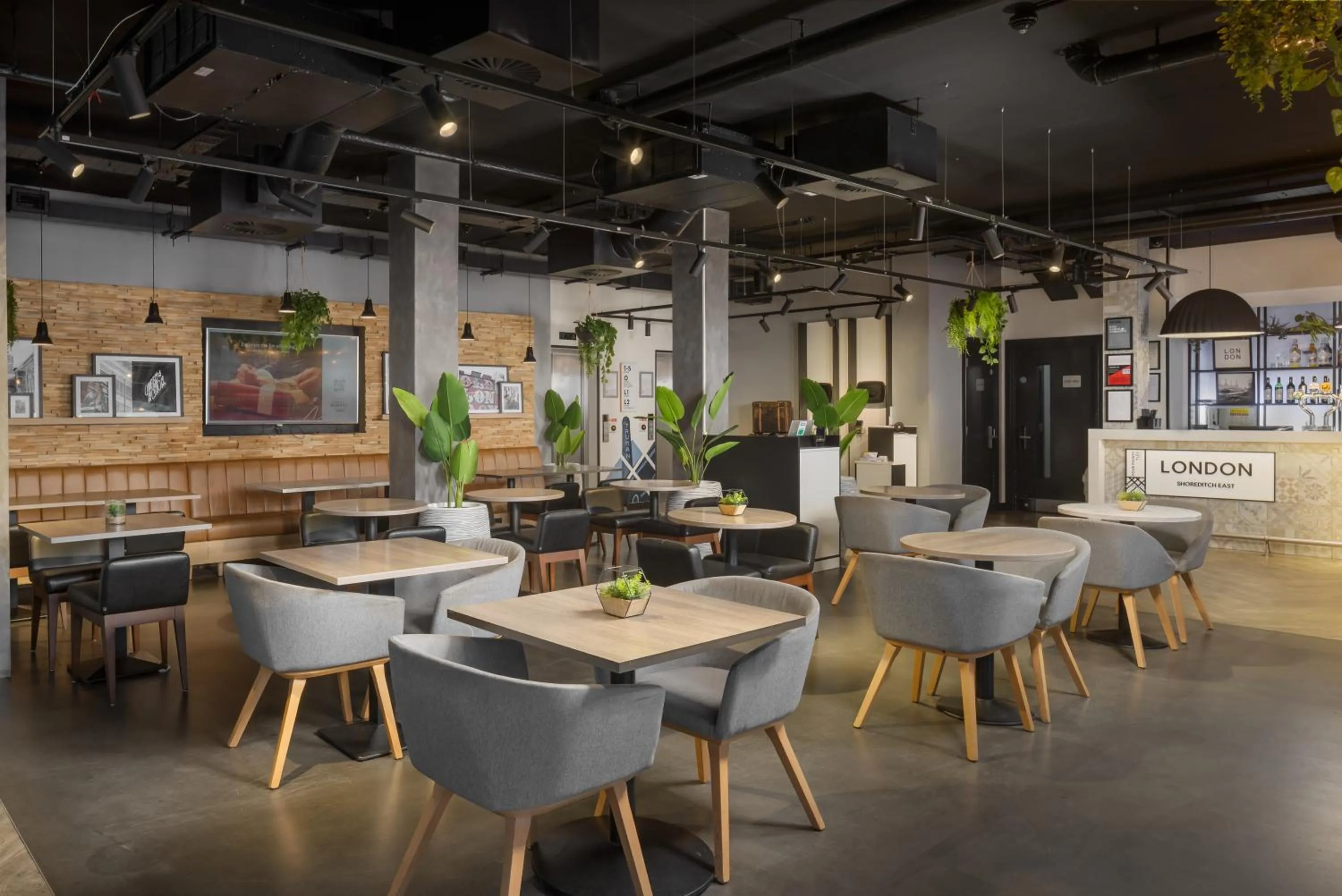 Restaurant/places to eat in Four Points Flex by Sheraton London Shoreditch East