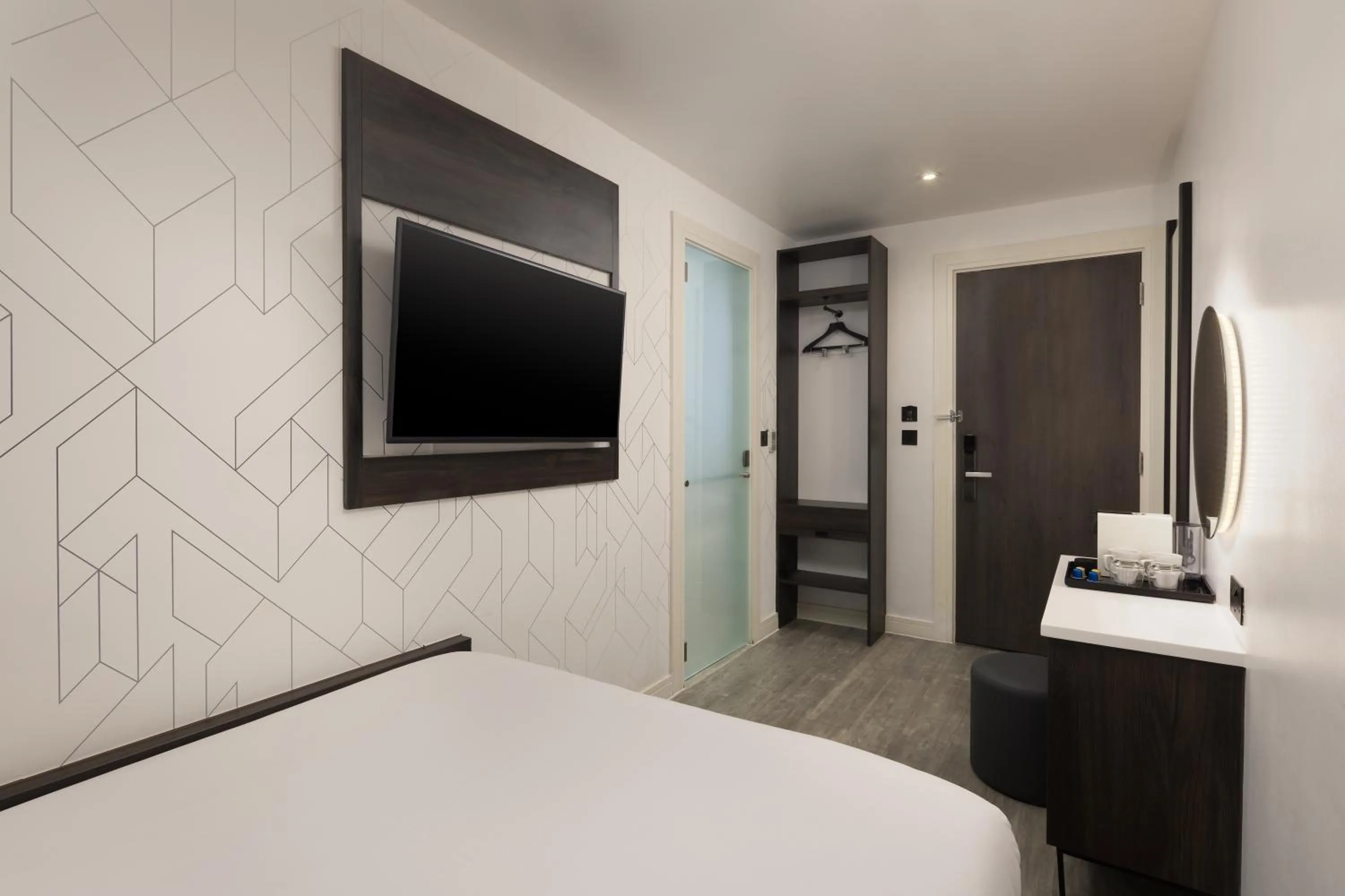 Bedroom, Bed in Four Points Flex by Sheraton London Shoreditch East