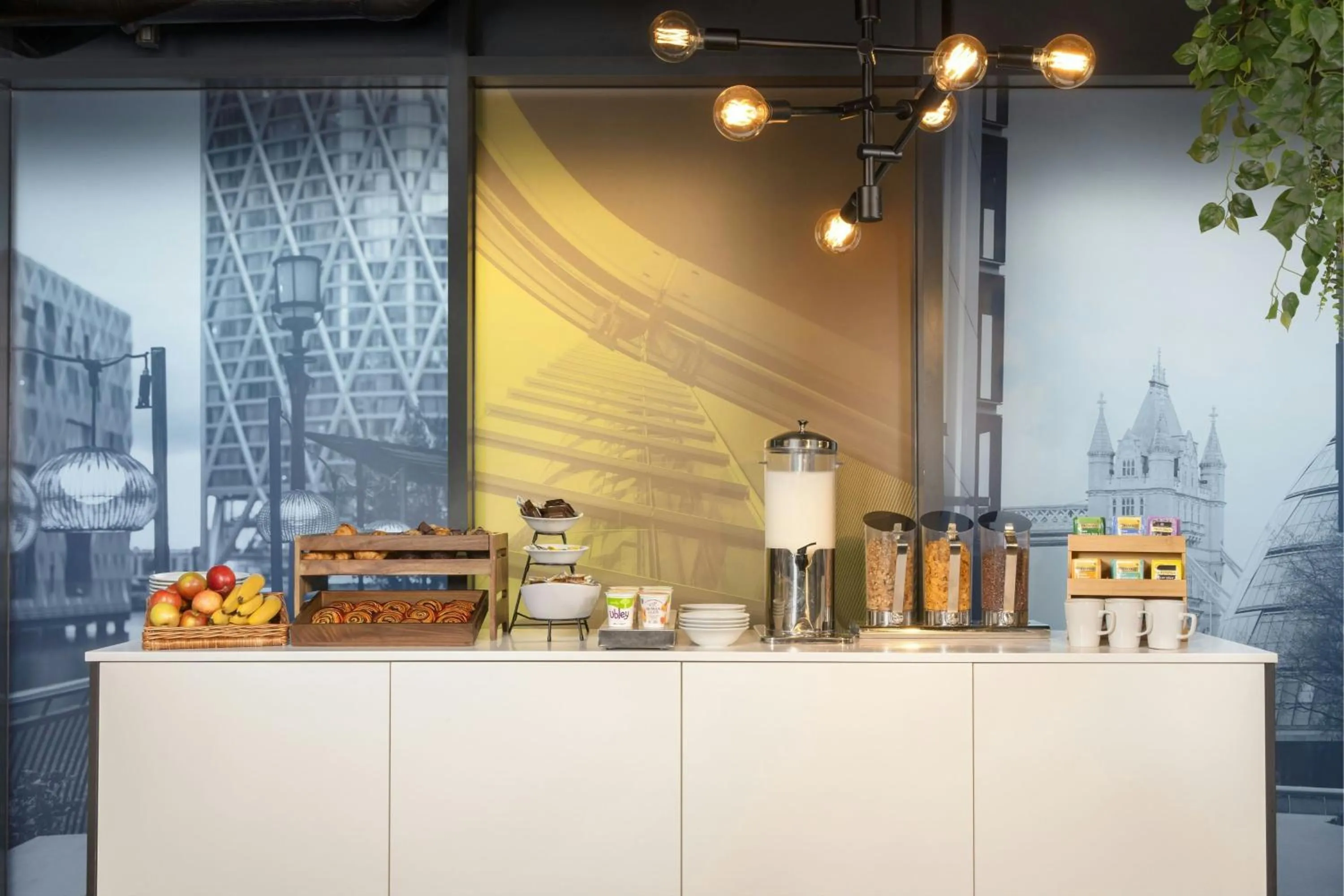 Breakfast in Four Points Flex by Sheraton London Shoreditch East