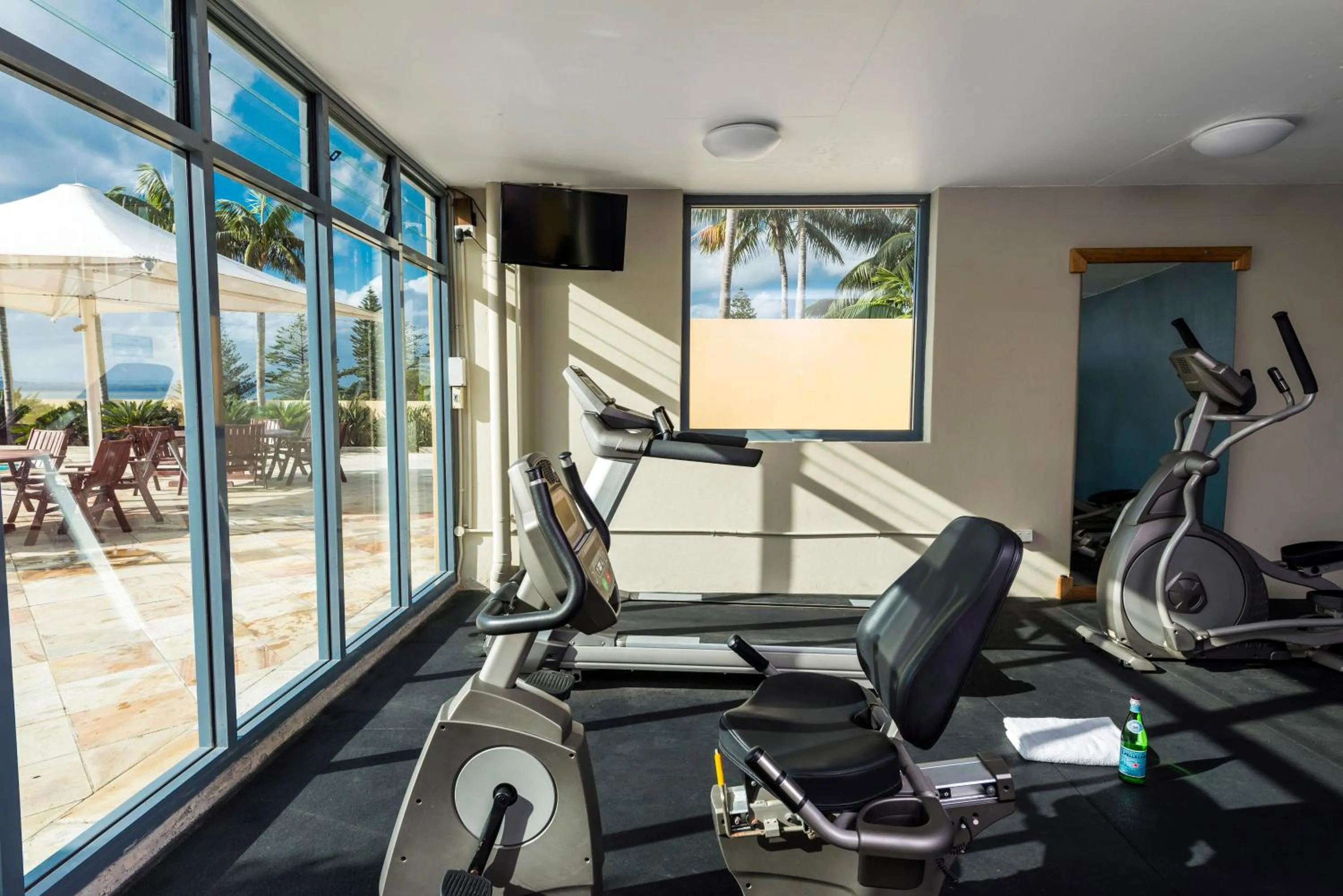 Fitness centre/facilities in Oaks The Entrance Waterfront Suites