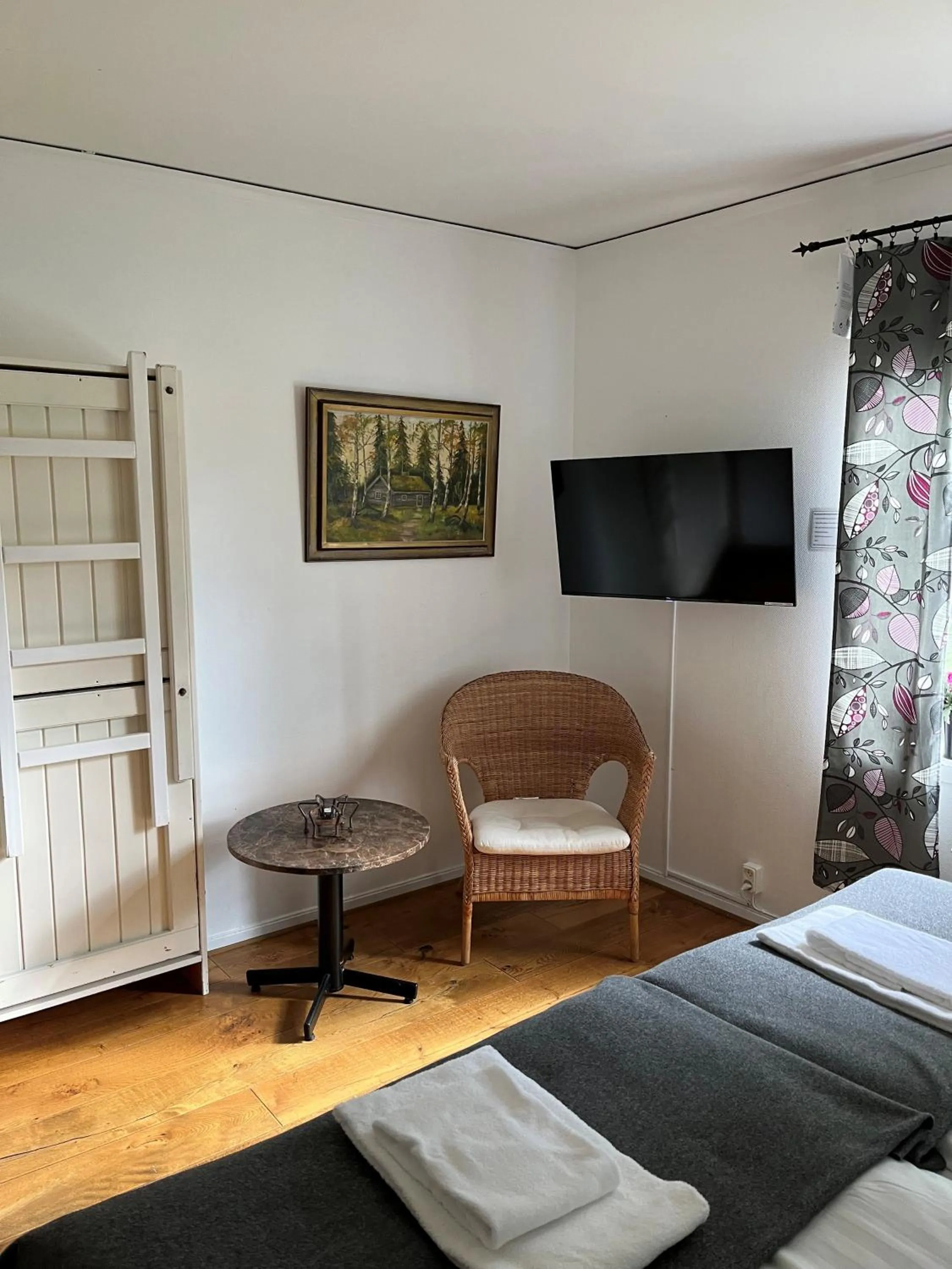 Bed in STF Korrö Gårdshotell - B&B