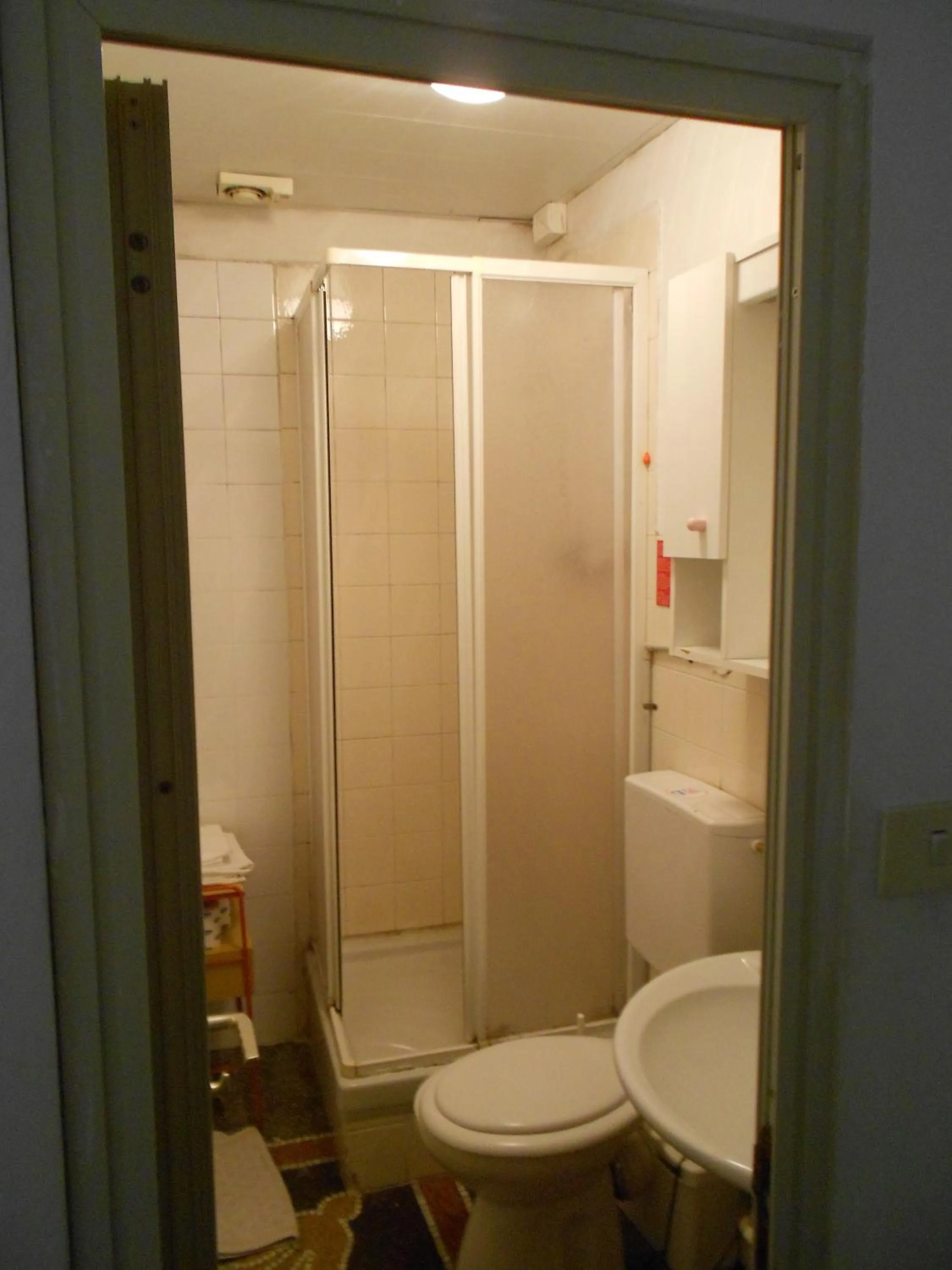 Bathroom in Albergo La Vela