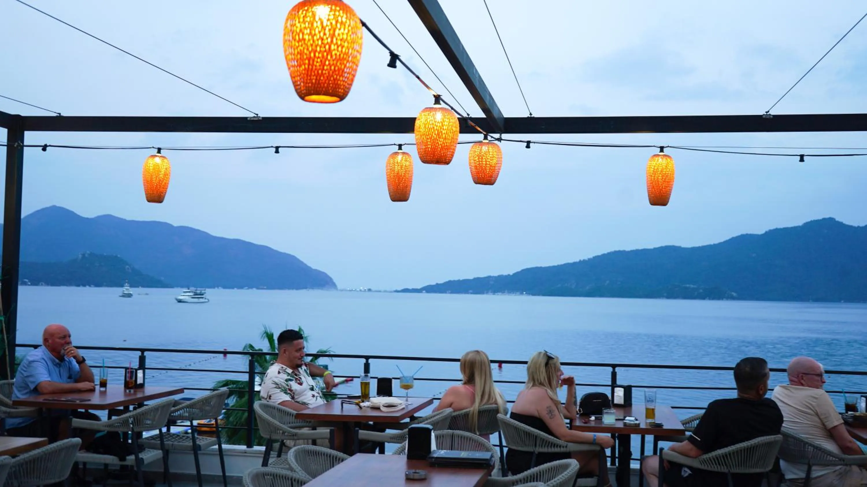 Restaurant/places to eat in Cle Beach Boutique Hotel