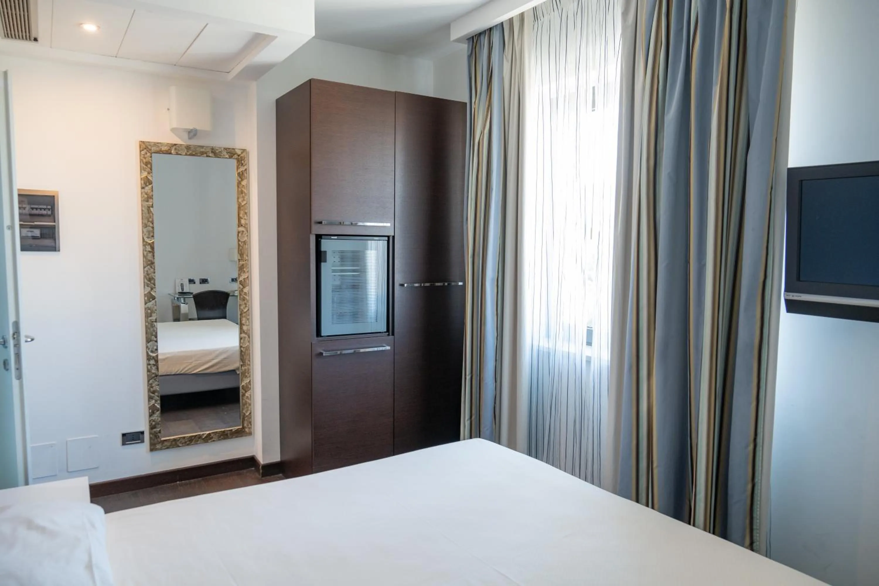 Photo of the whole room, Bed in Hotel Napoleon