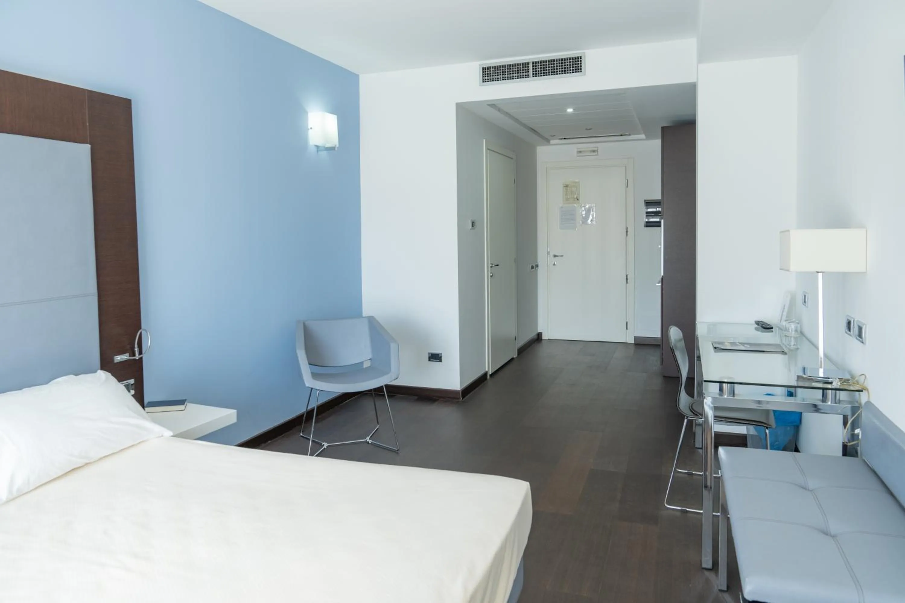 Bedroom, Bed in Hotel Napoleon