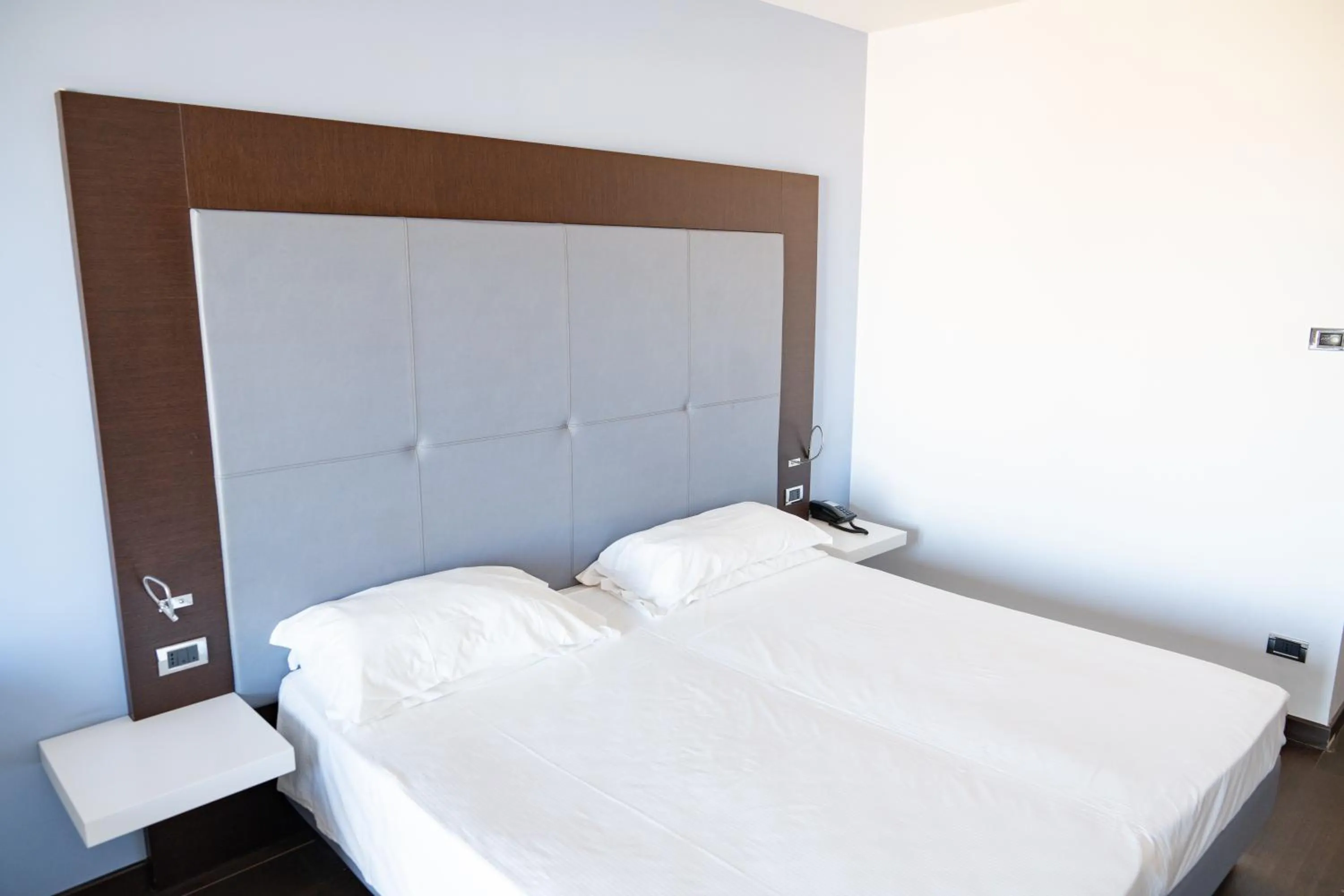 Bedroom, Bed in Hotel Napoleon