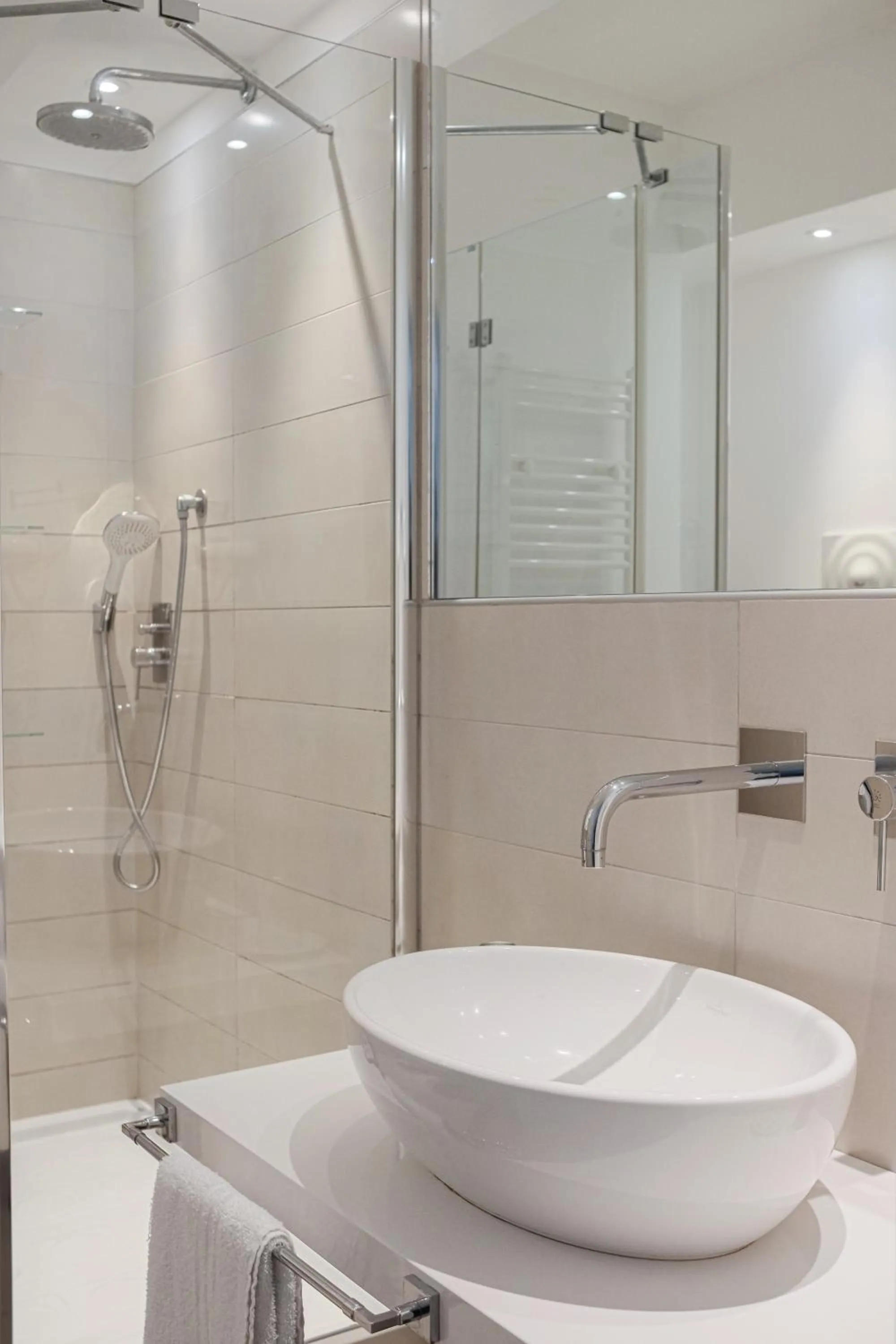 Shower in Maison R Boutique