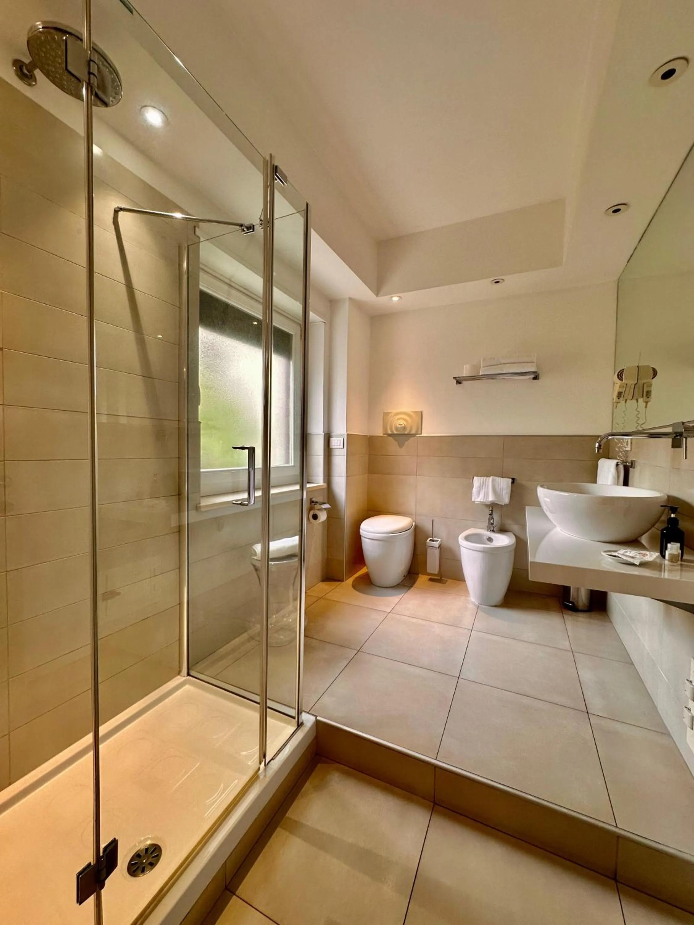 Shower in Maison R Boutique