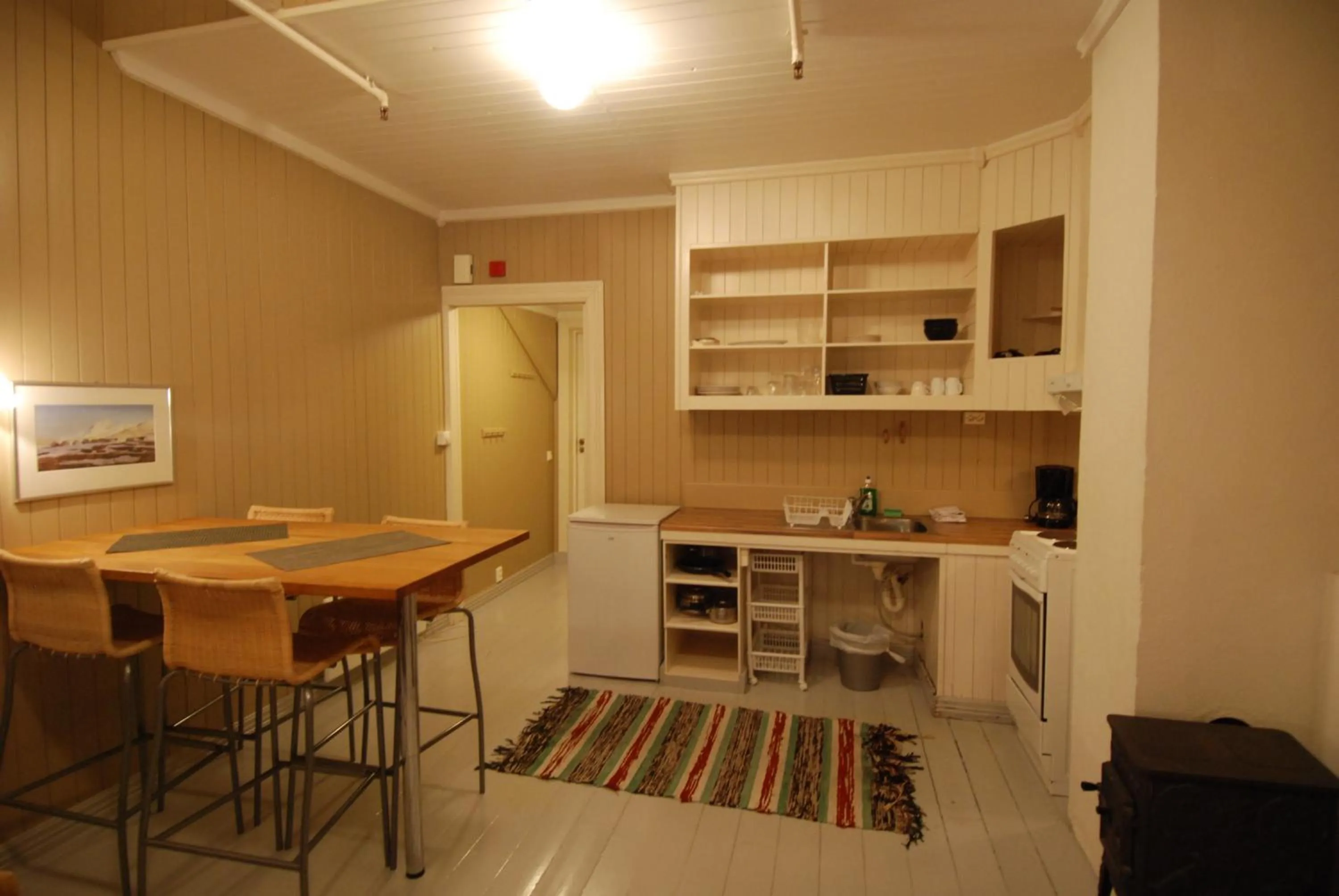 kitchen in Tyskhella Rorbuer