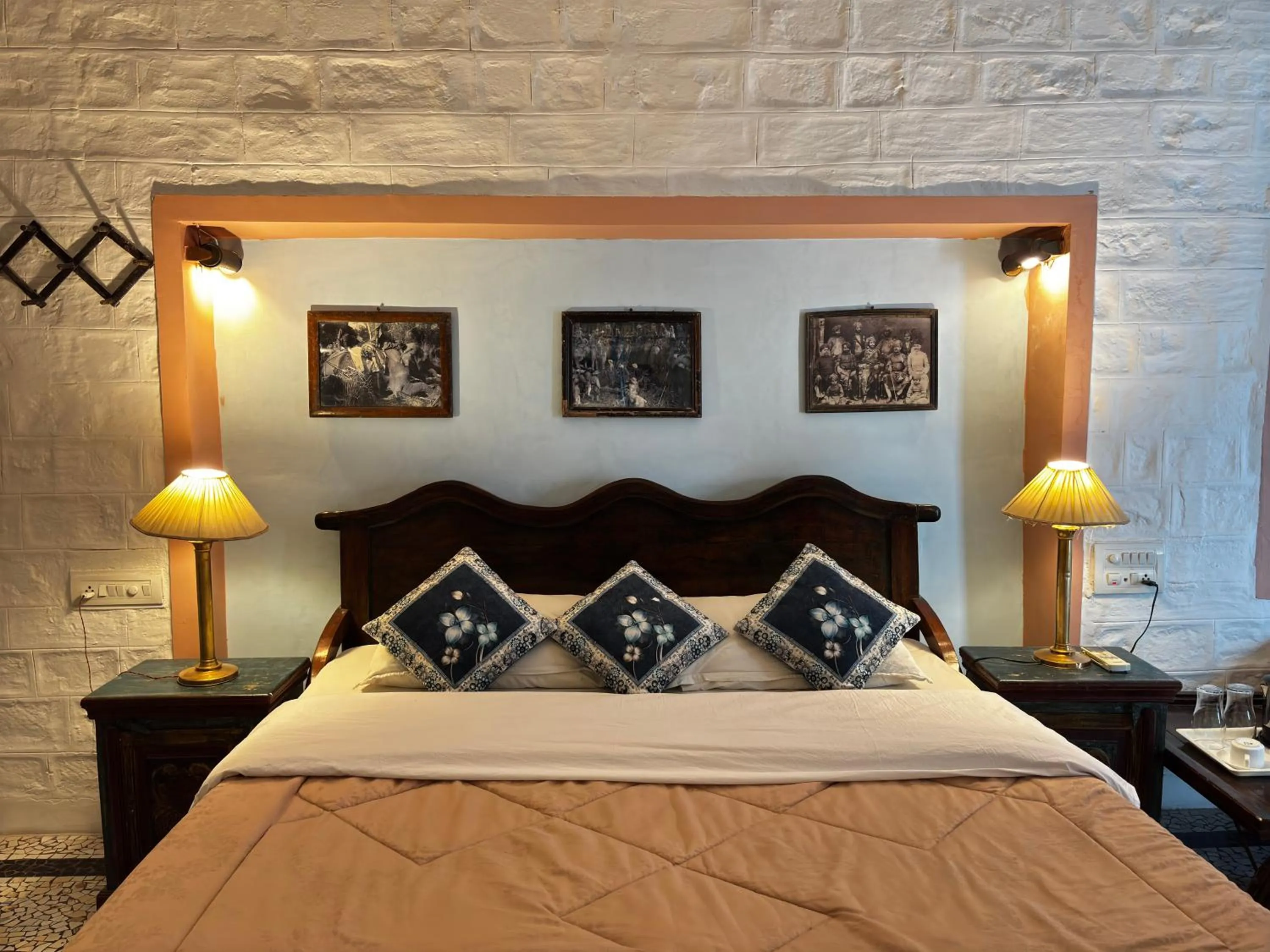 Bed in Shahi Guest House