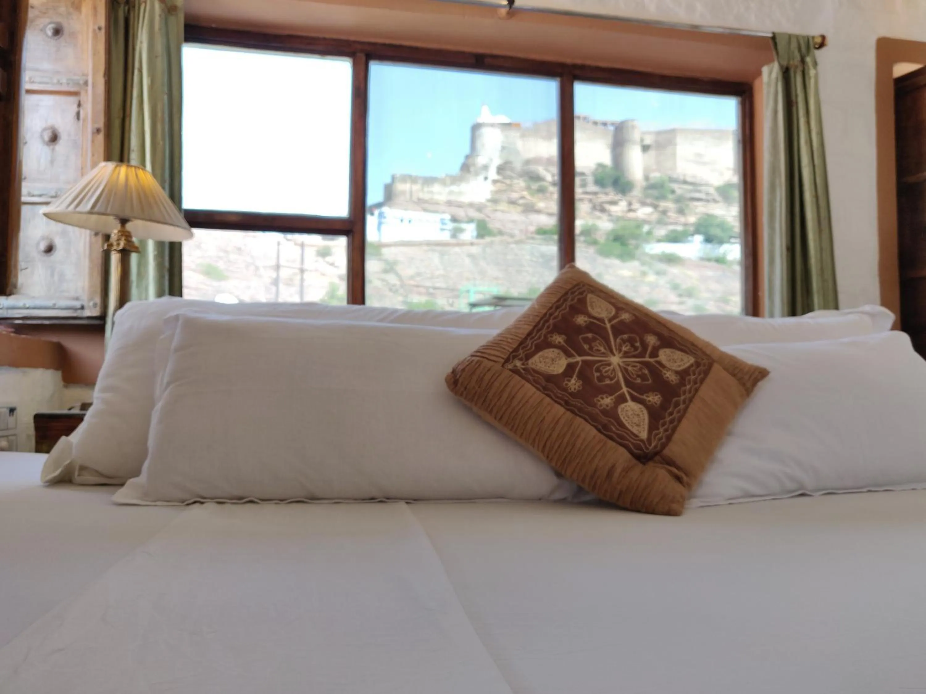 Bed in Shahi Guest House