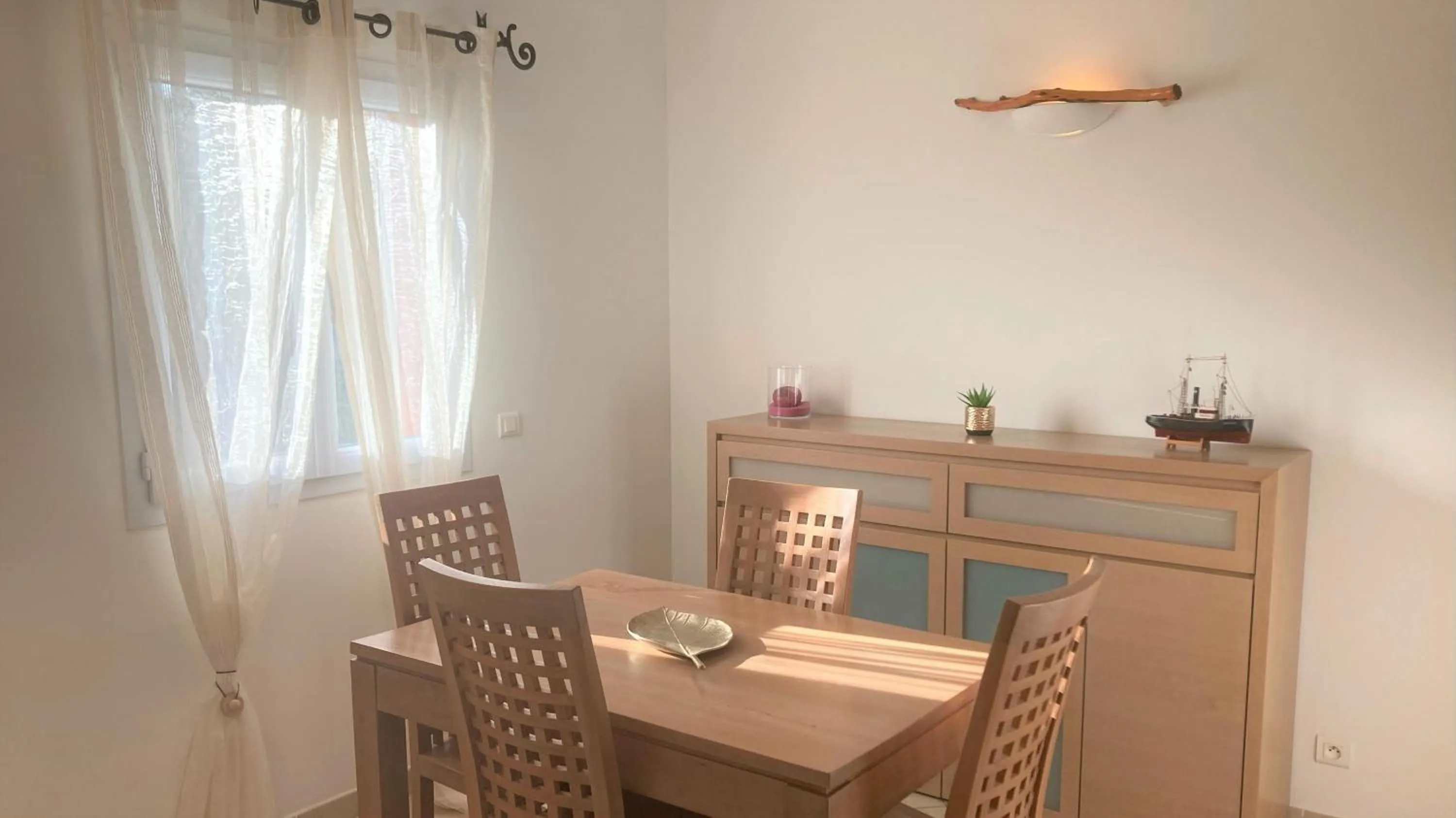 Dining area in Résidence Dolce Vita de Palombaggia