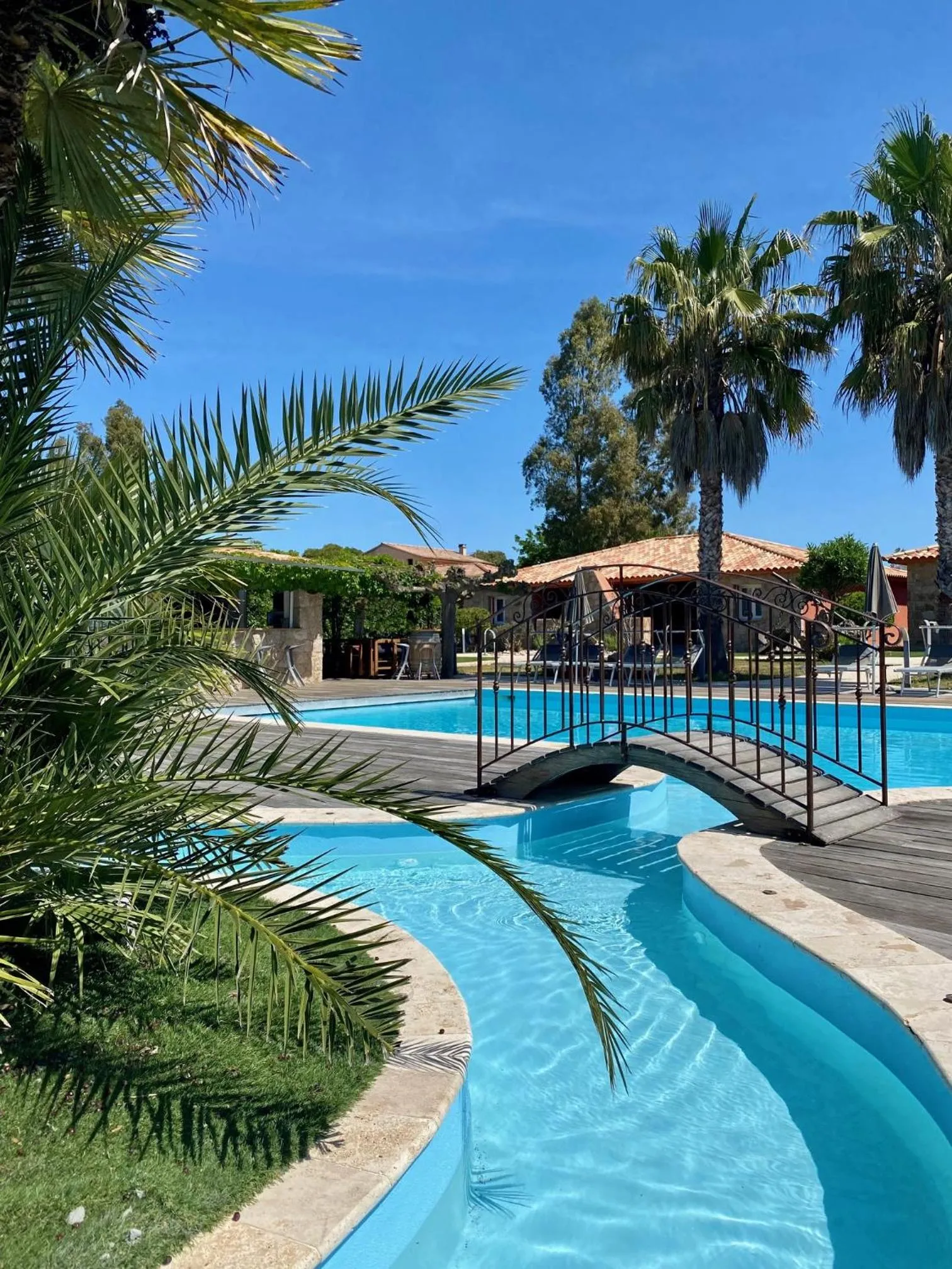 Pool view in Résidence Dolce Vita de Palombaggia