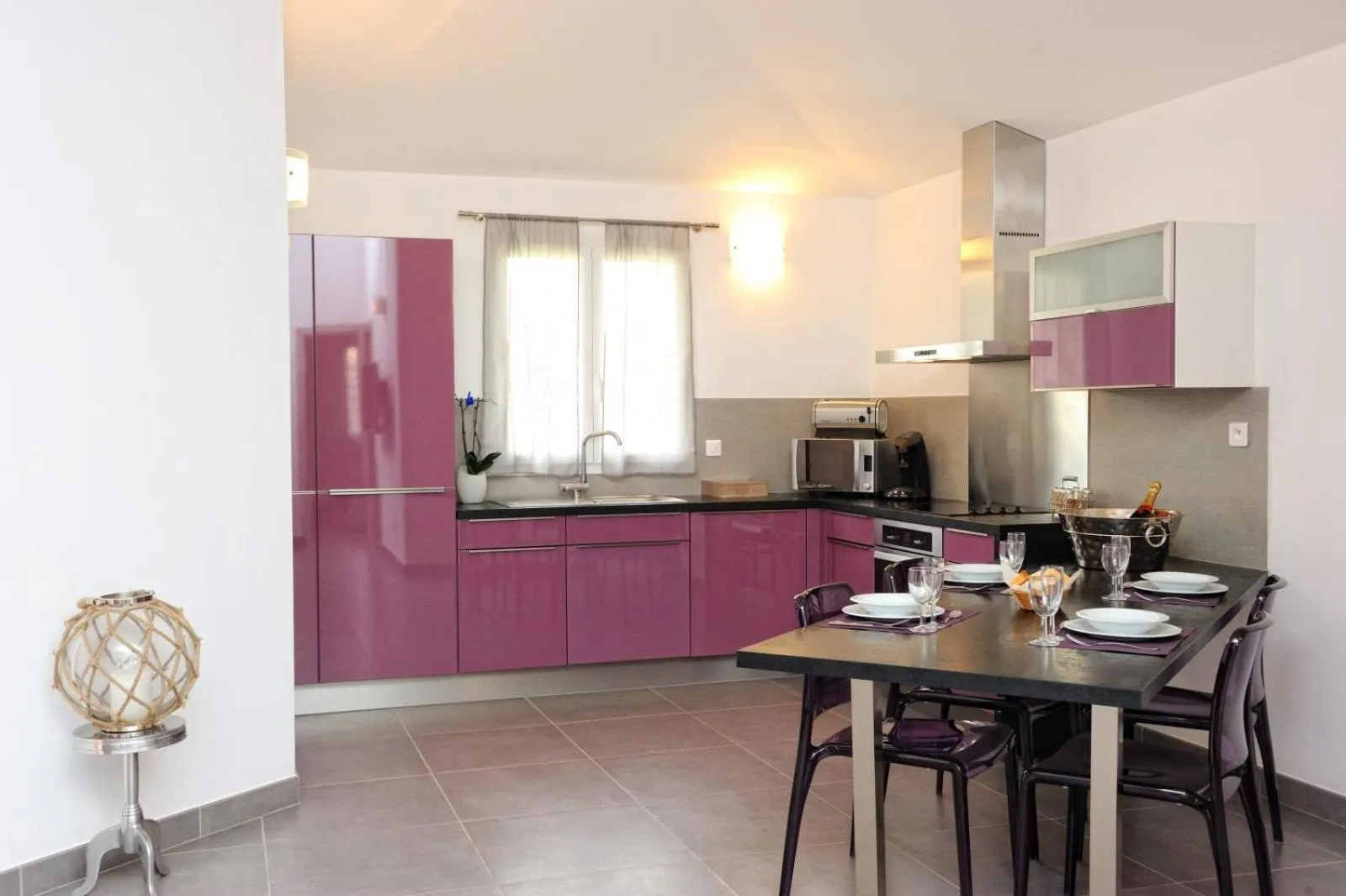 Kitchen or kitchenette in Résidence Dolce Vita de Palombaggia