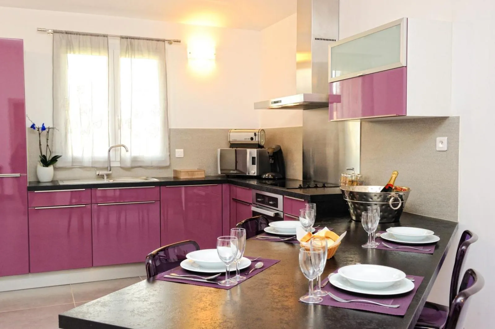 Kitchen or kitchenette in Résidence Dolce Vita de Palombaggia