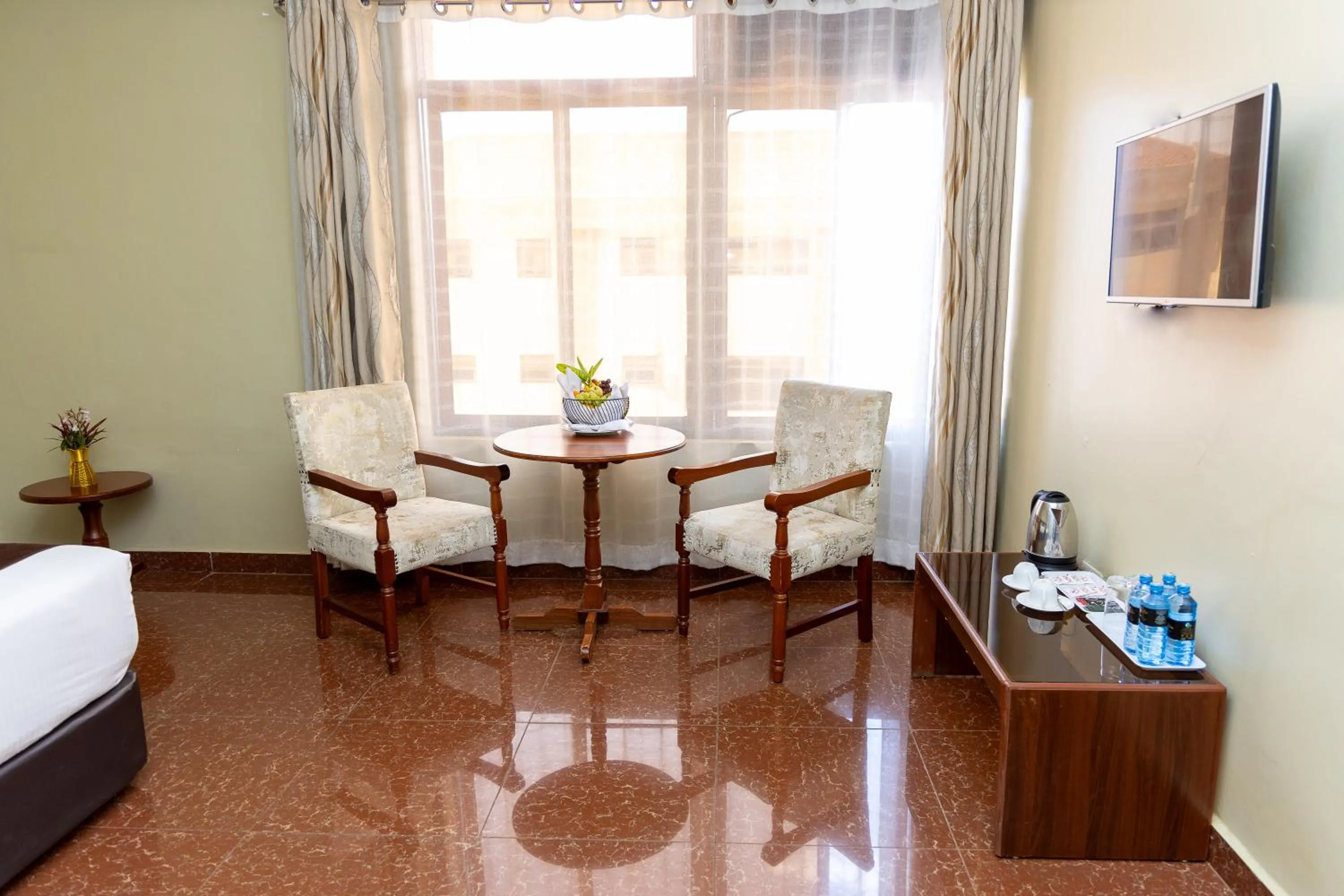 Seating area in Maxland Hotel