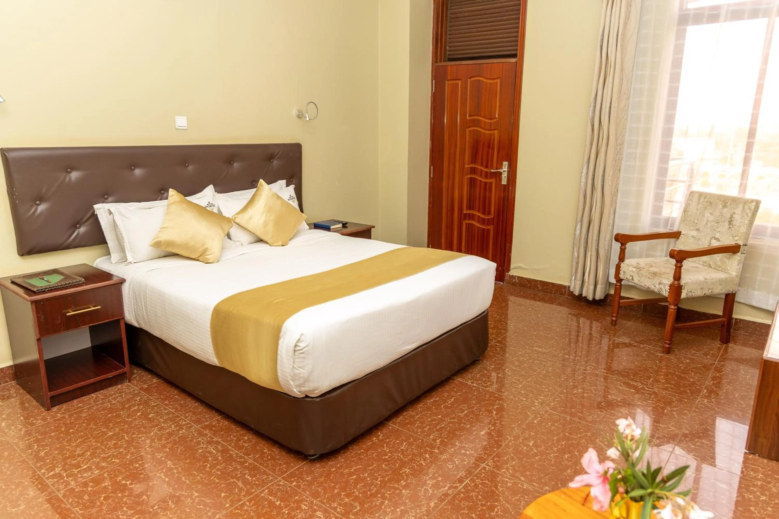 Bedroom in Maxland Hotel