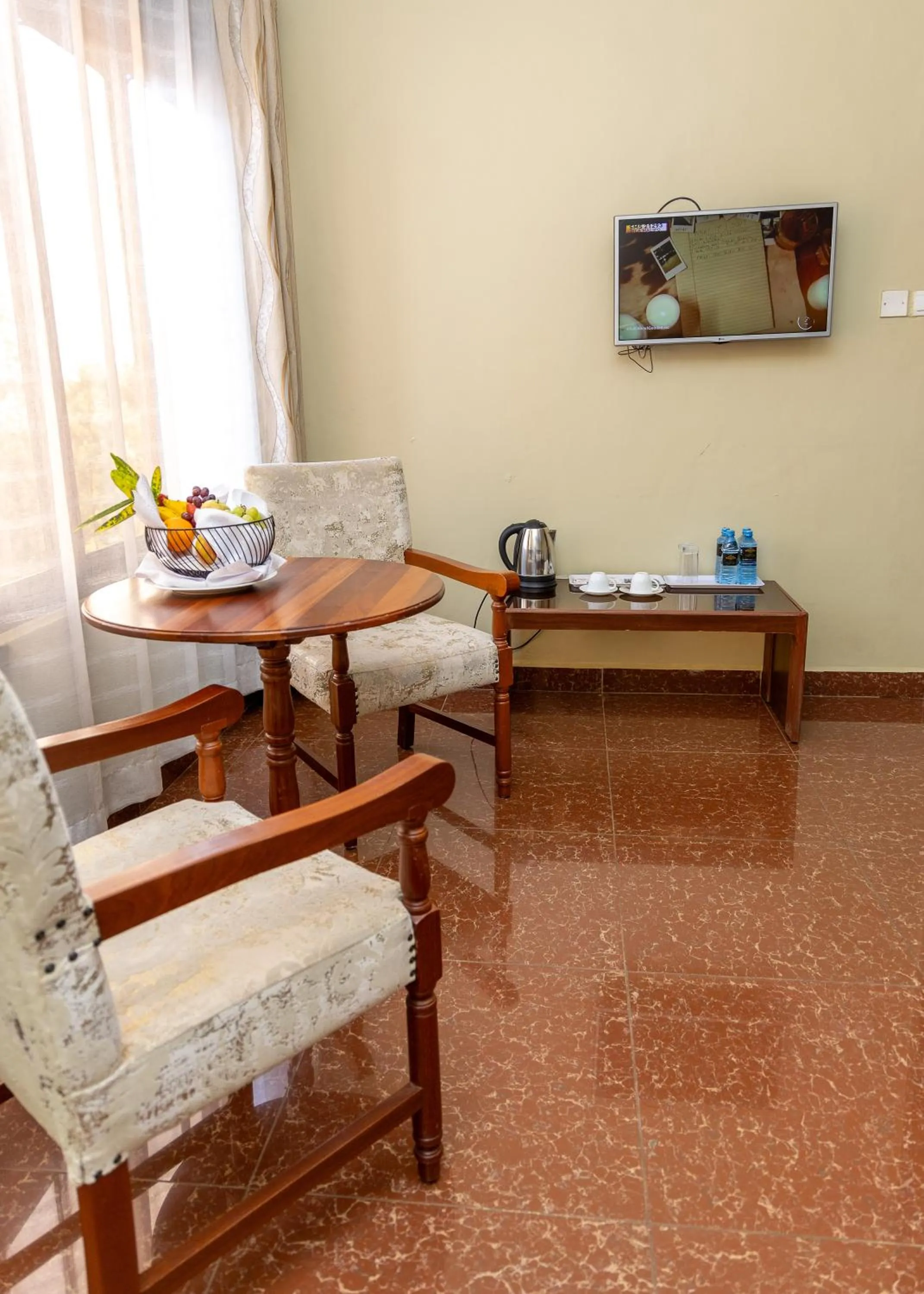 Seating area in Maxland Hotel