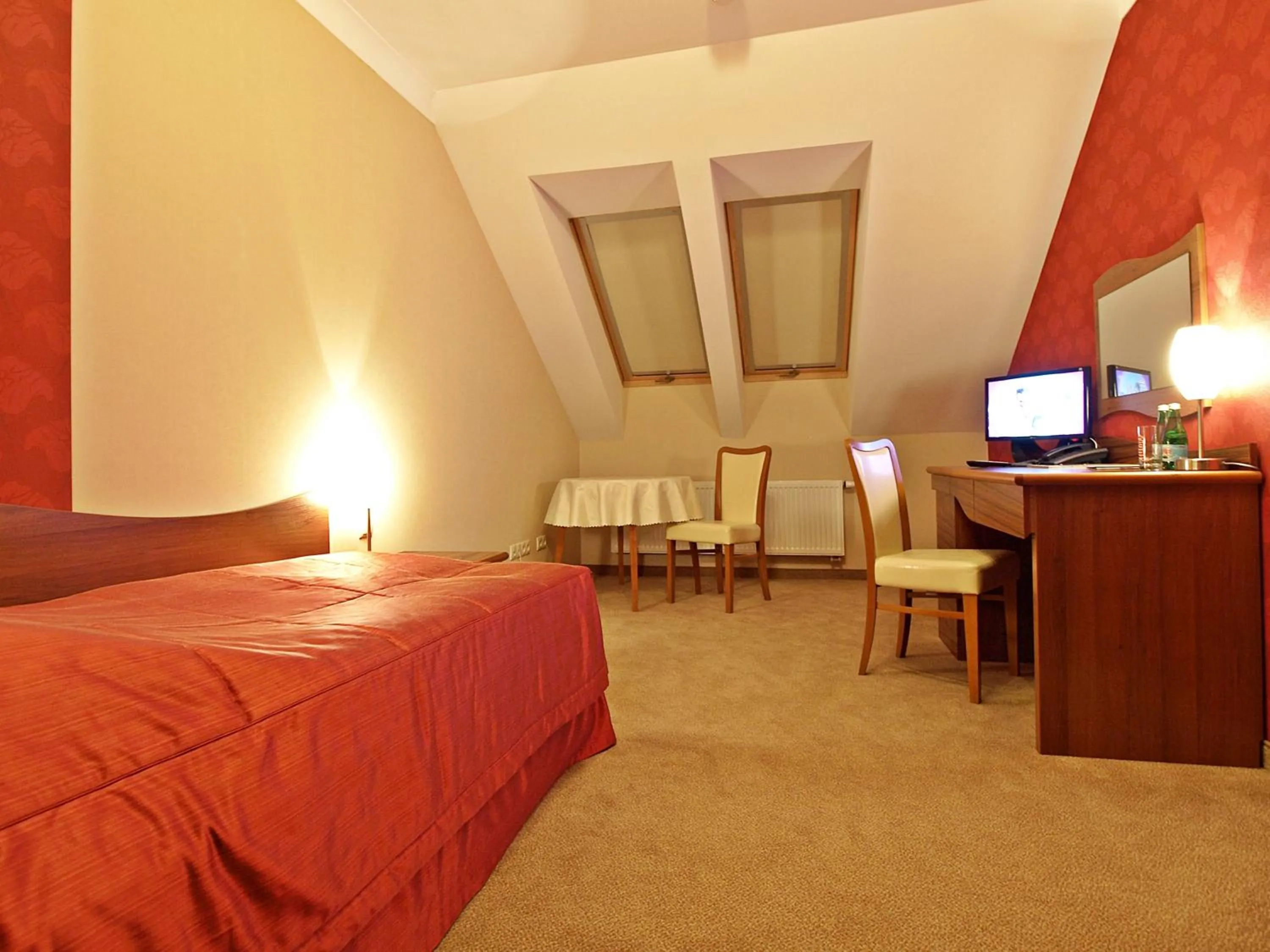 Photo of the whole room in Hotel Fajkier