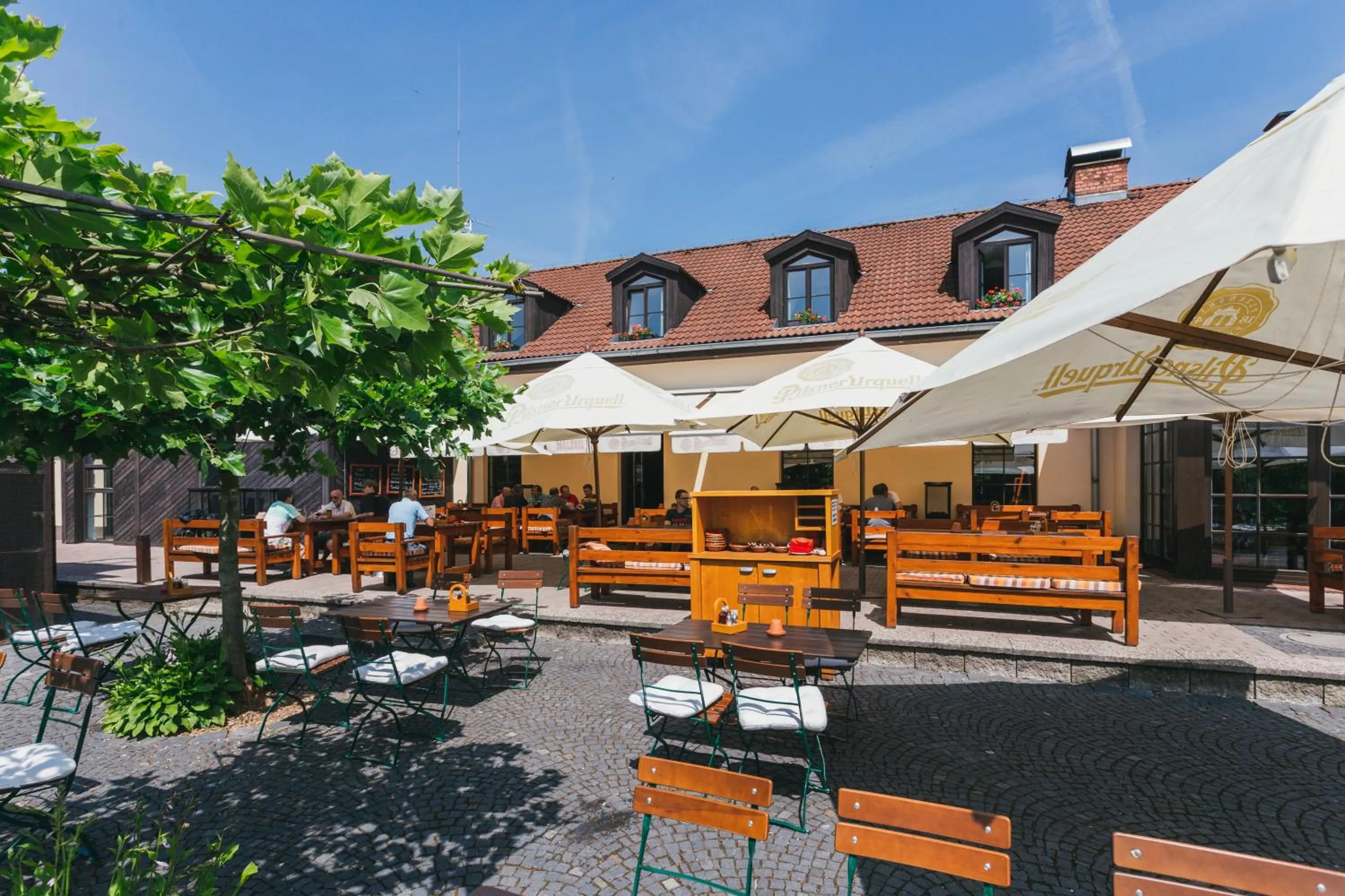 Property building in Resort Malevil