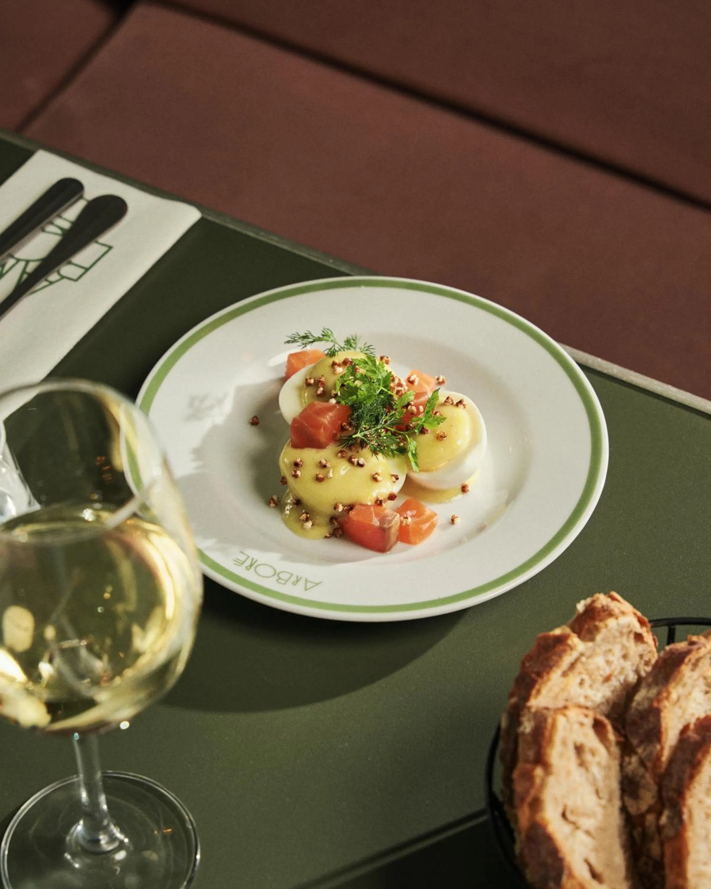 Restaurant/places to eat in Royal Madeleine Hotel & Spa