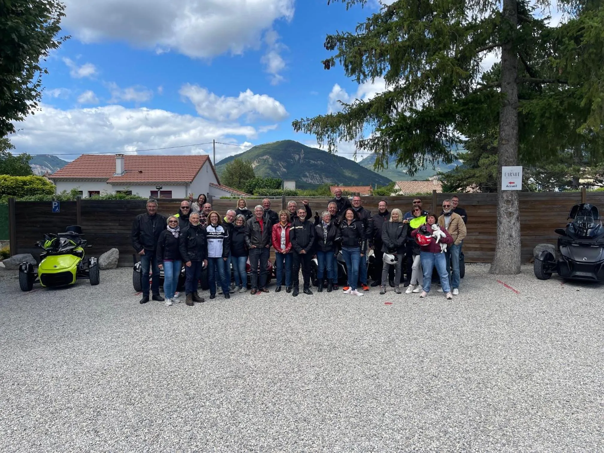 People in Logis Hotel & Restaurant Le Carnot