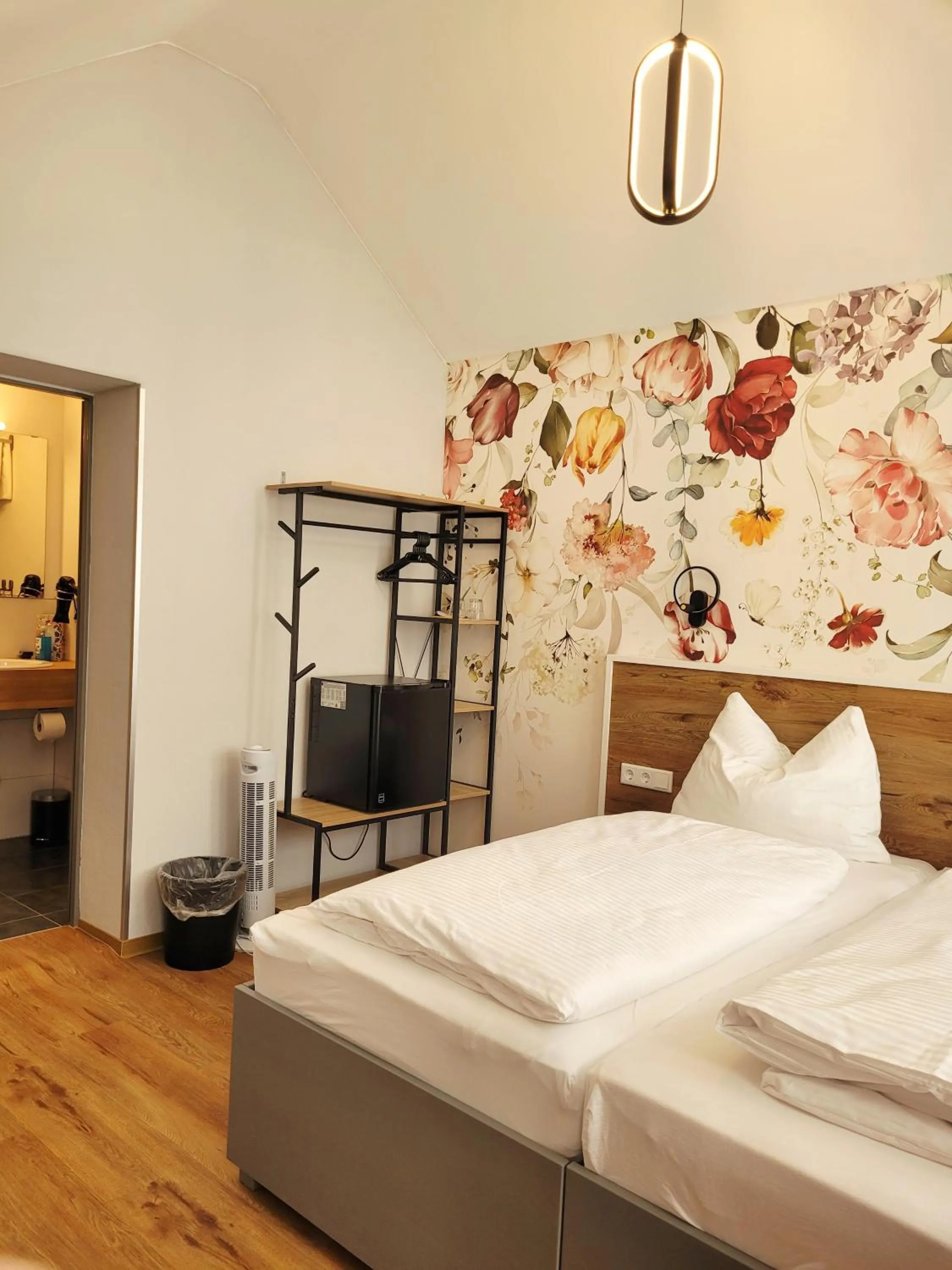 Photo of the whole room, Bed in Hotel Demling