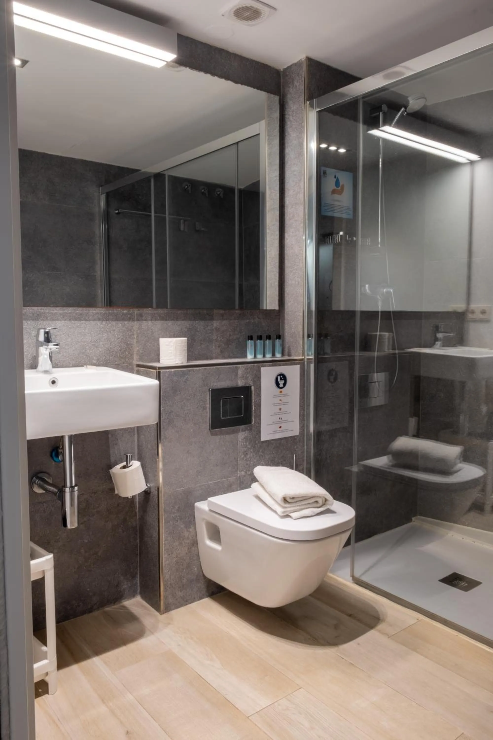 Bathroom in Daro Apartments