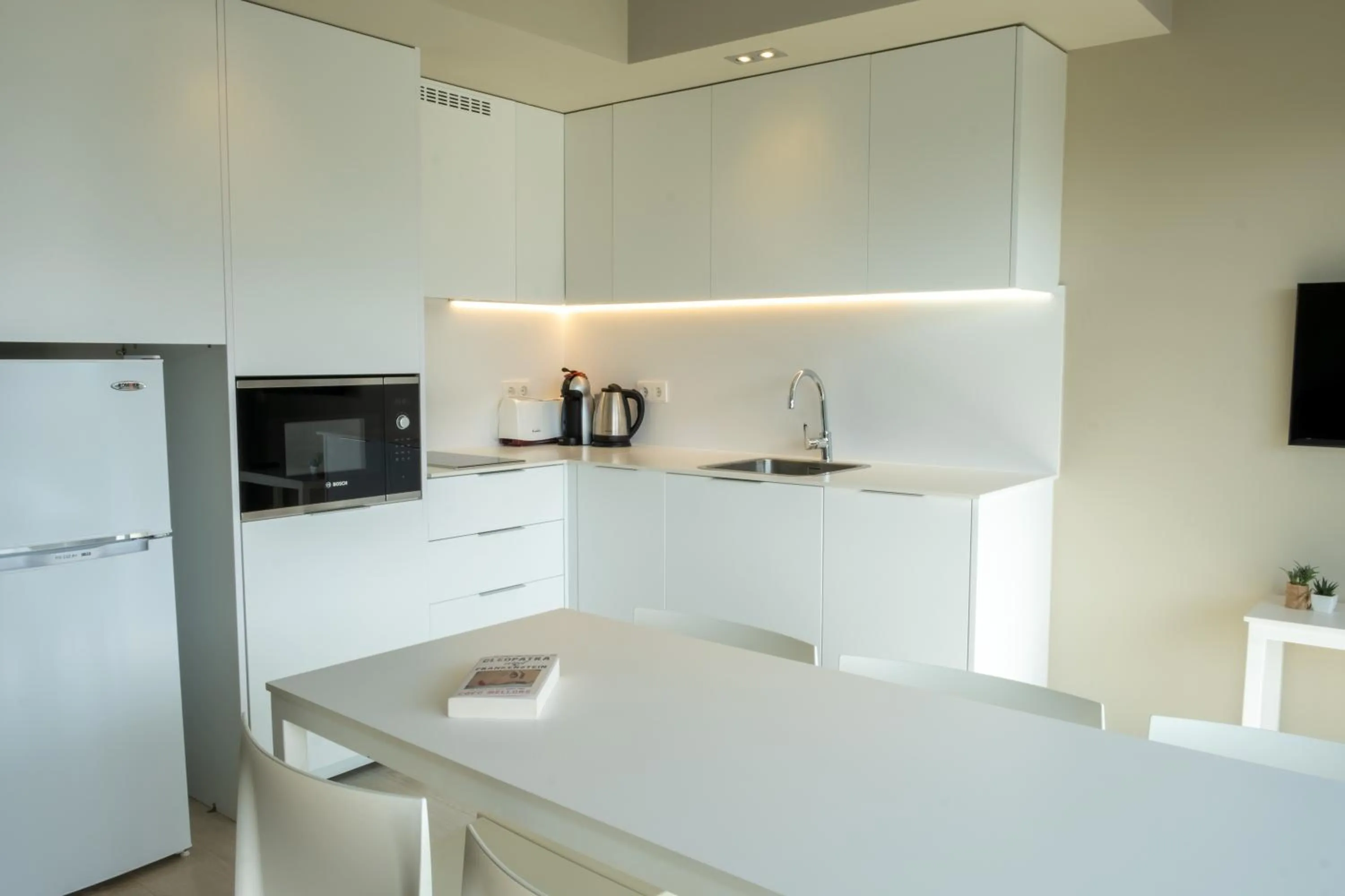Kitchen or kitchenette in Daro Apartments