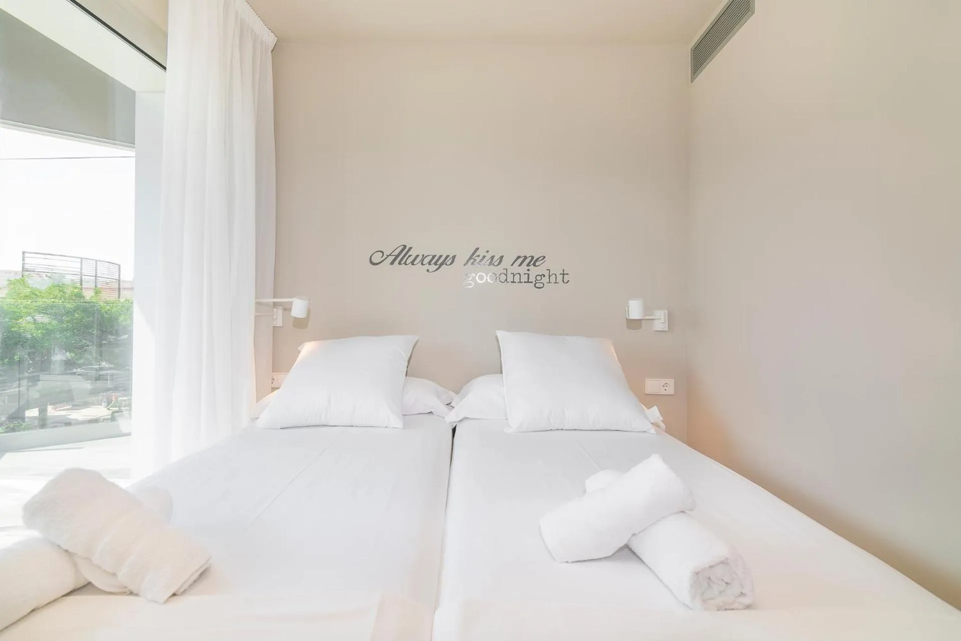 Bedroom, Bed in Daro Apartments