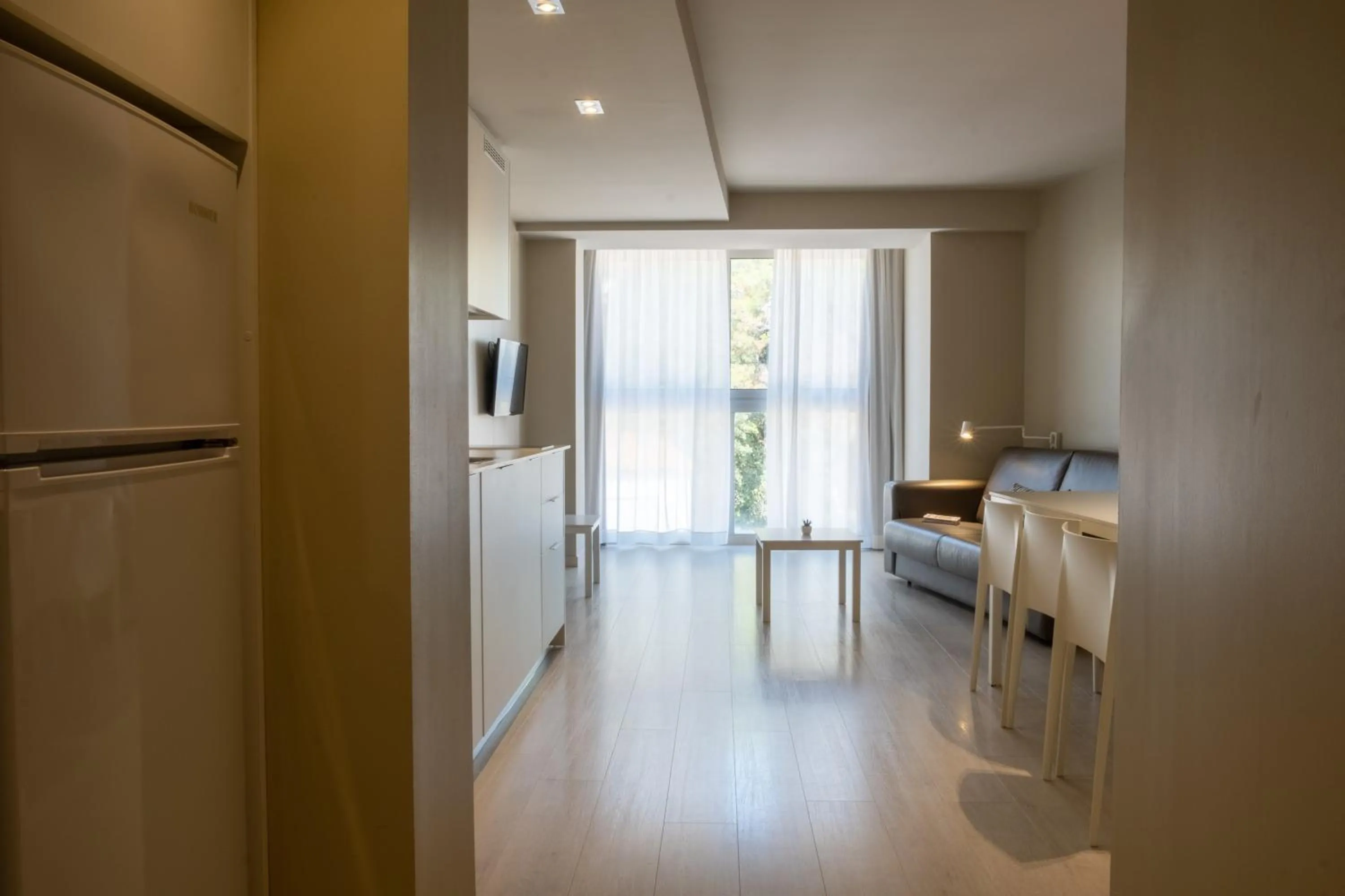 Seating area in Daro Apartments