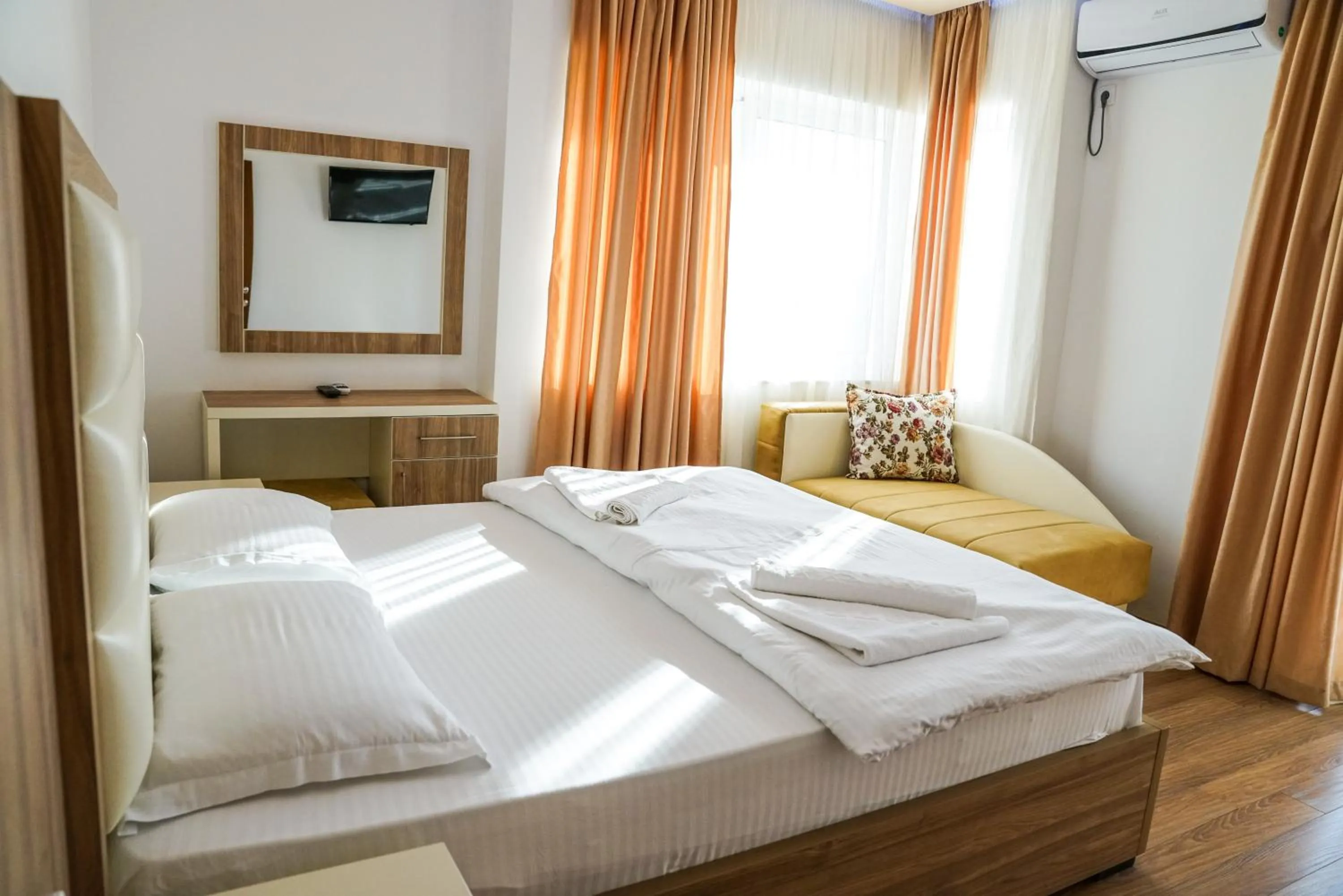 Bed in Apart Hotel Llolla