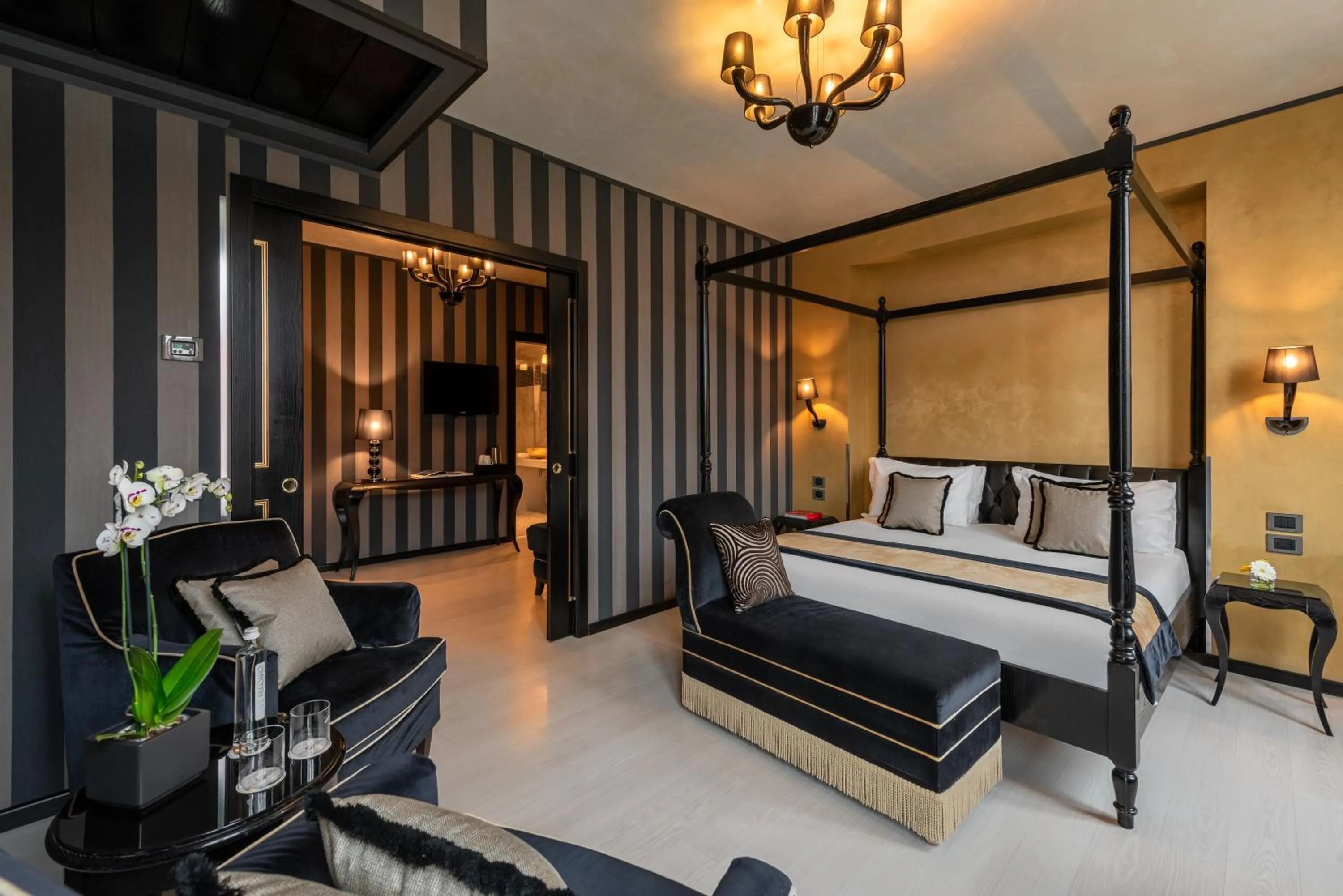 Bedroom, Bed in Carnival Palace - Venice Collection