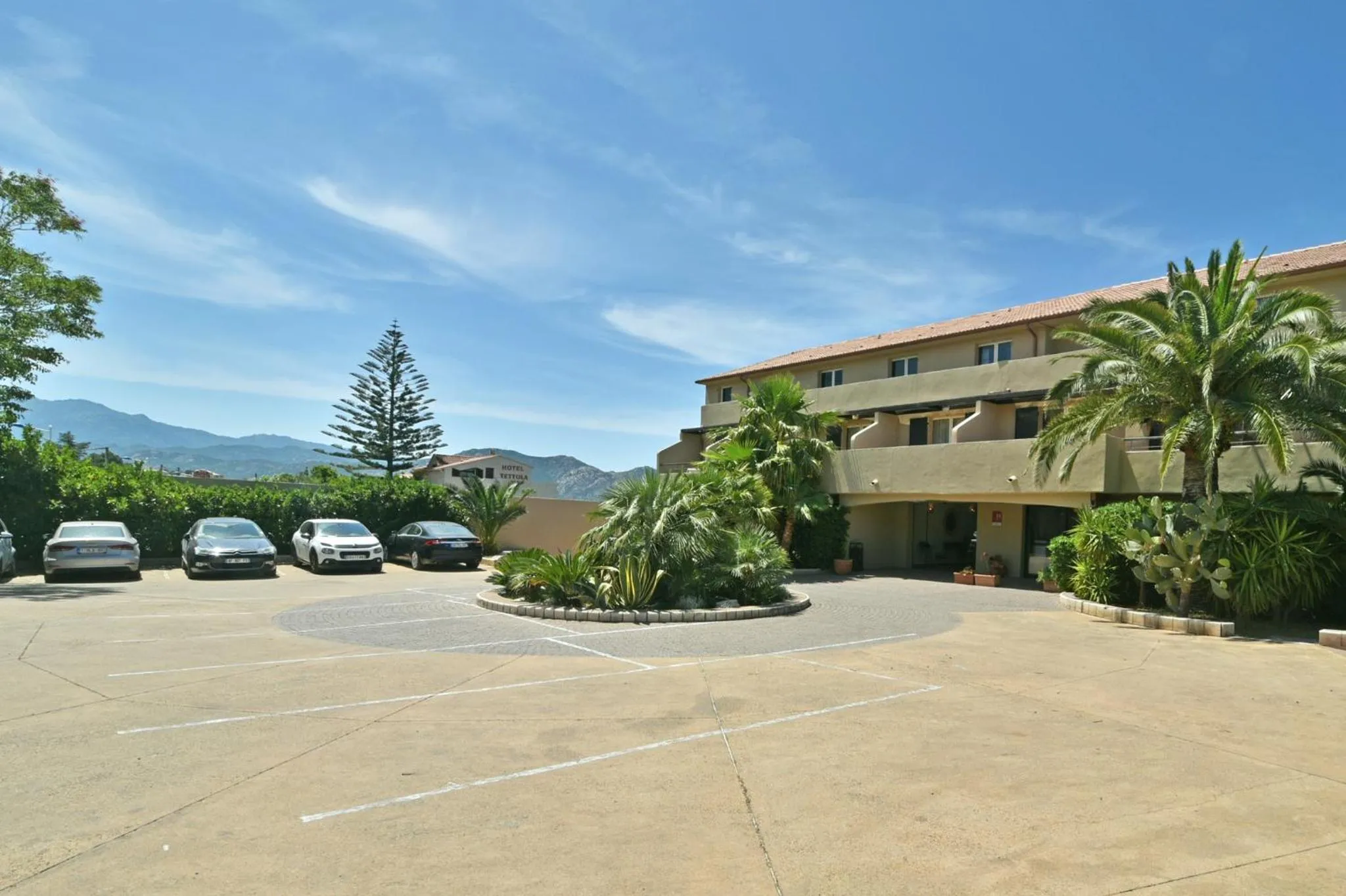 Property building in La Florentine