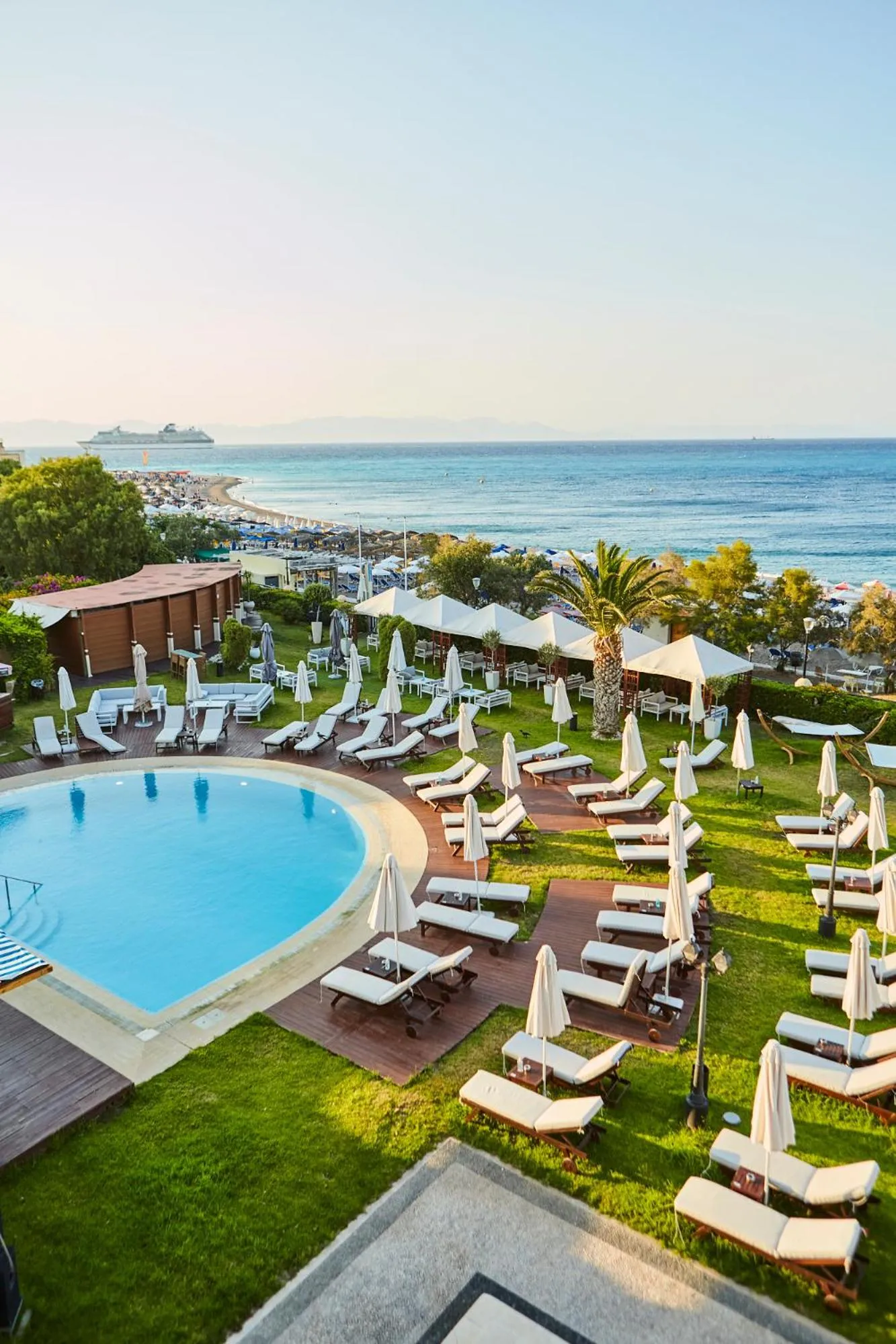 Swimming pool in Grande Albergo Delle Rose