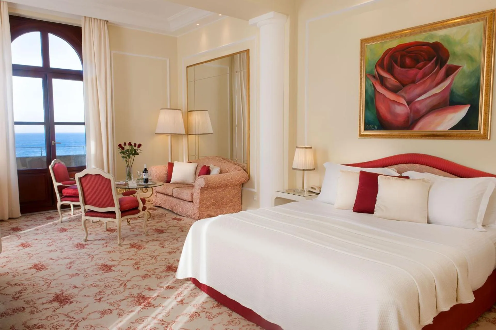 Photo of the whole room, Bed in Grande Albergo Delle Rose
