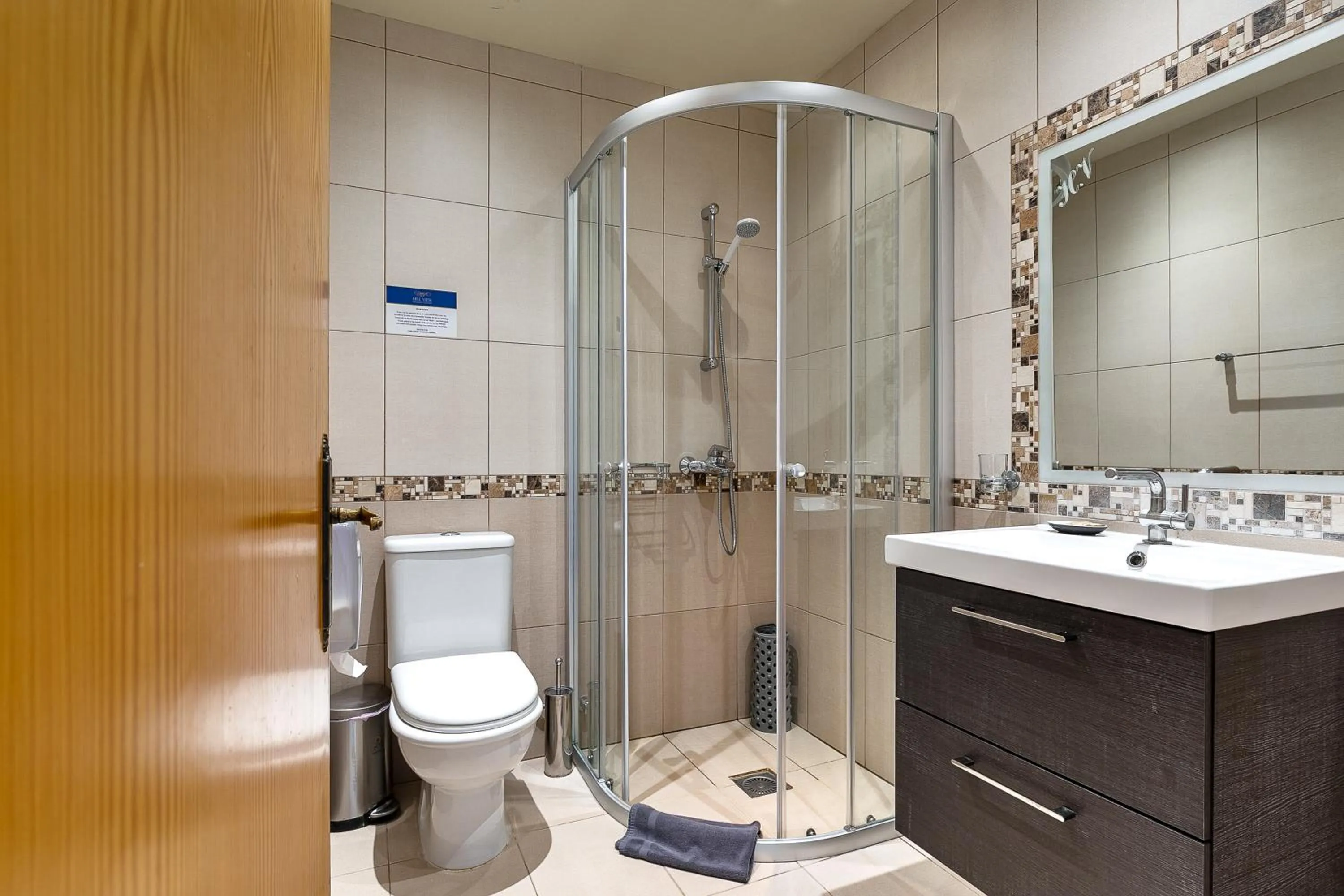 Hill View Hotel Apartments