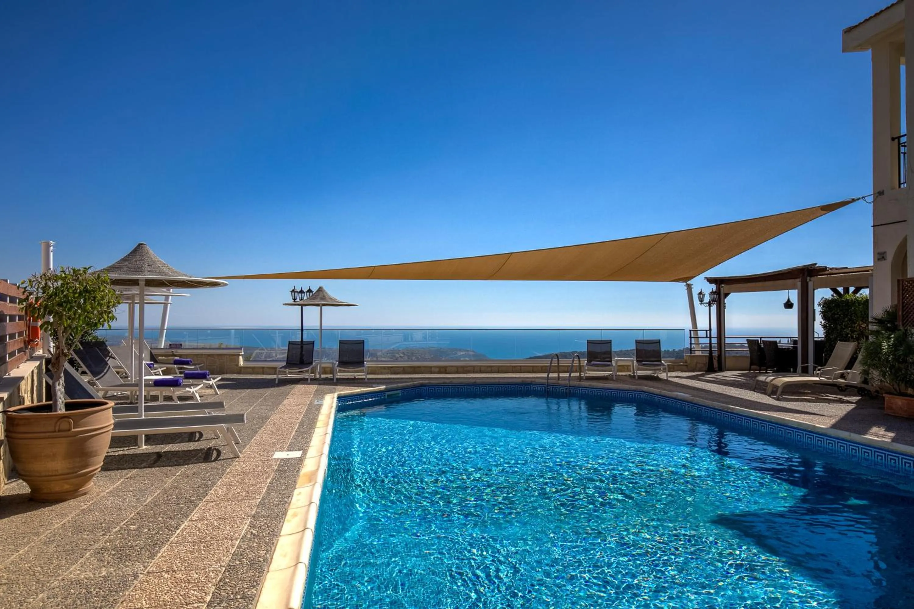 Hill View Hotel Apartments