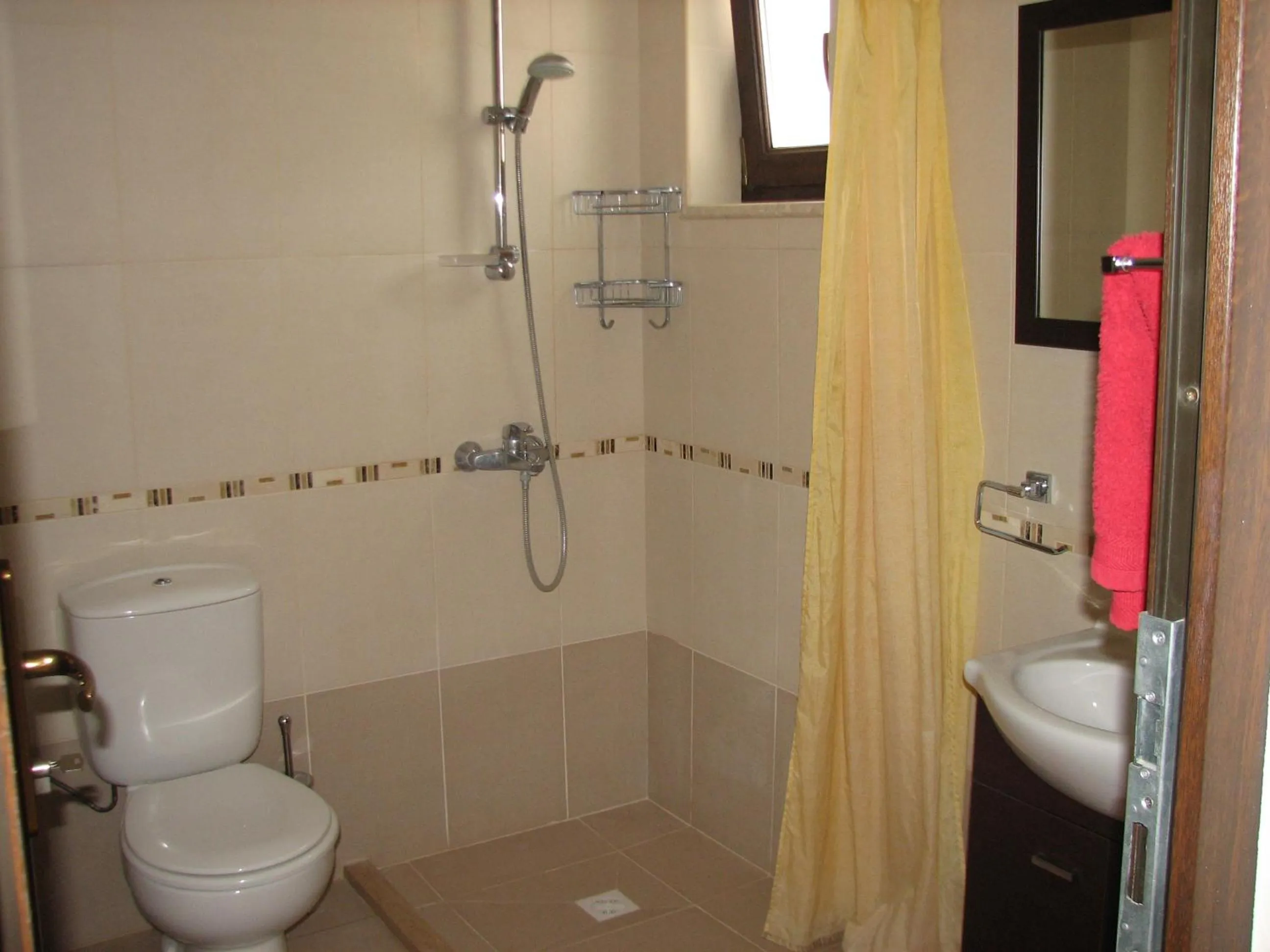 Bathroom in Hill View Hotel Apartments