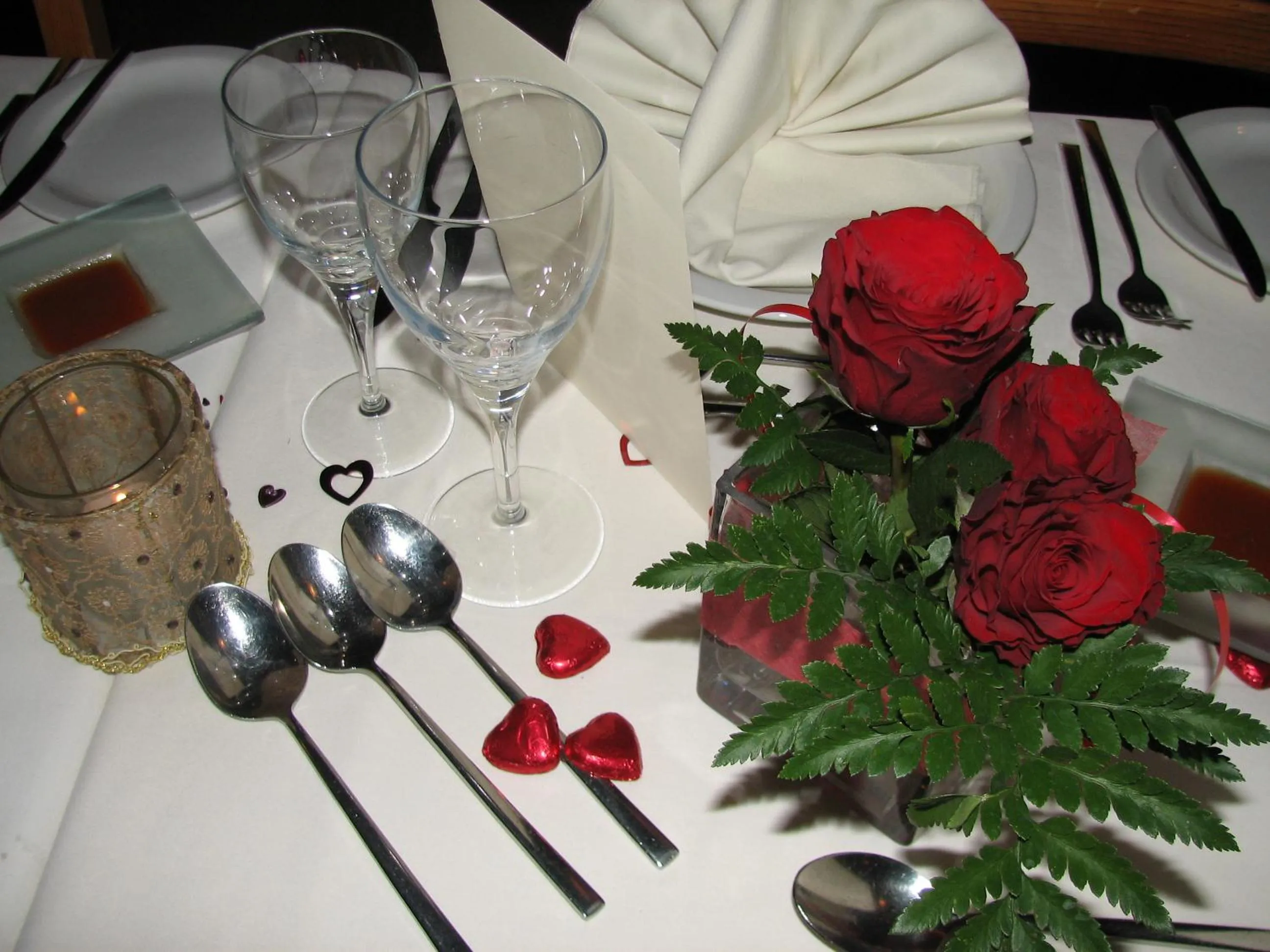 Restaurant/places to eat in Hill View Hotel Apartments