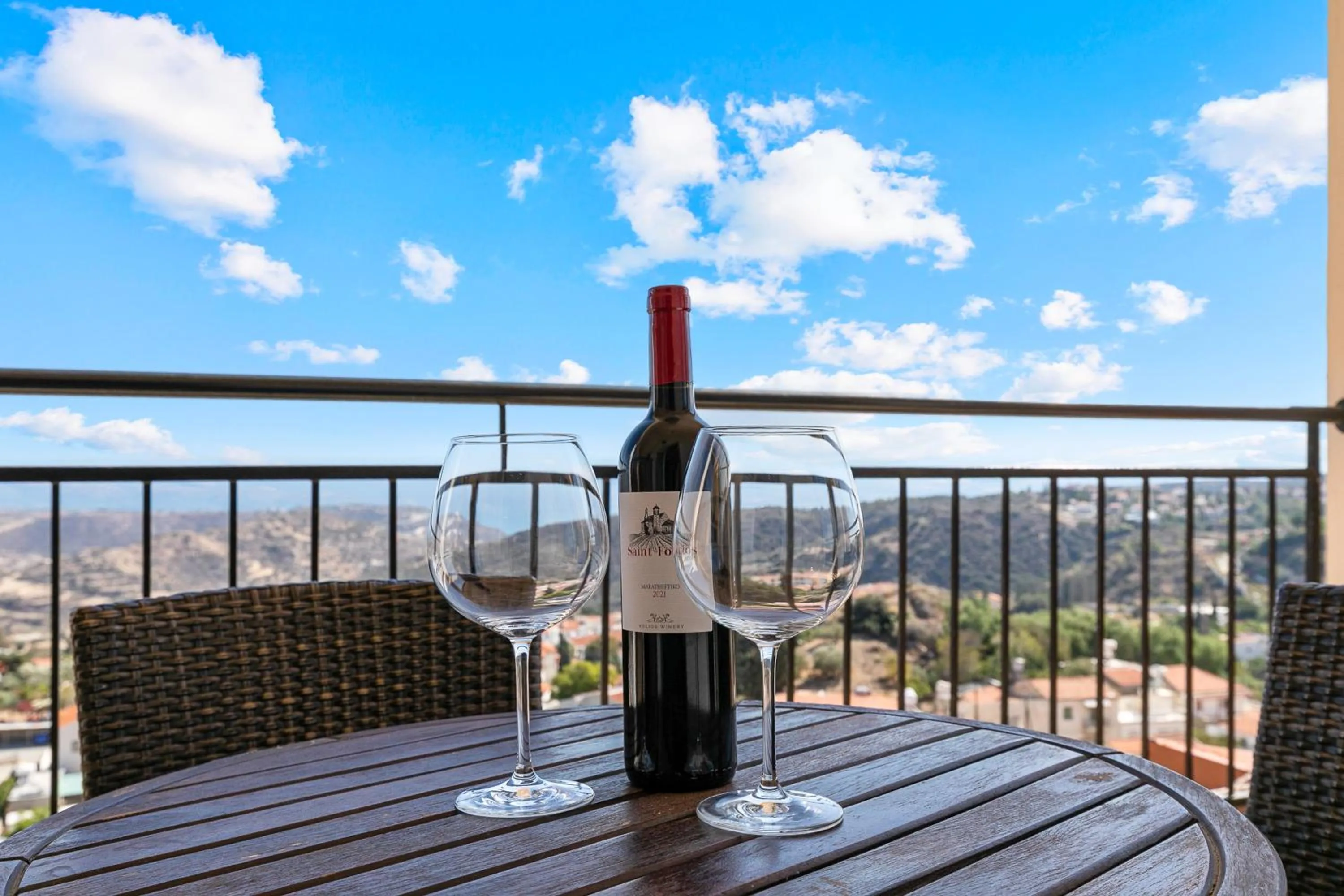 Hill View Hotel Apartments