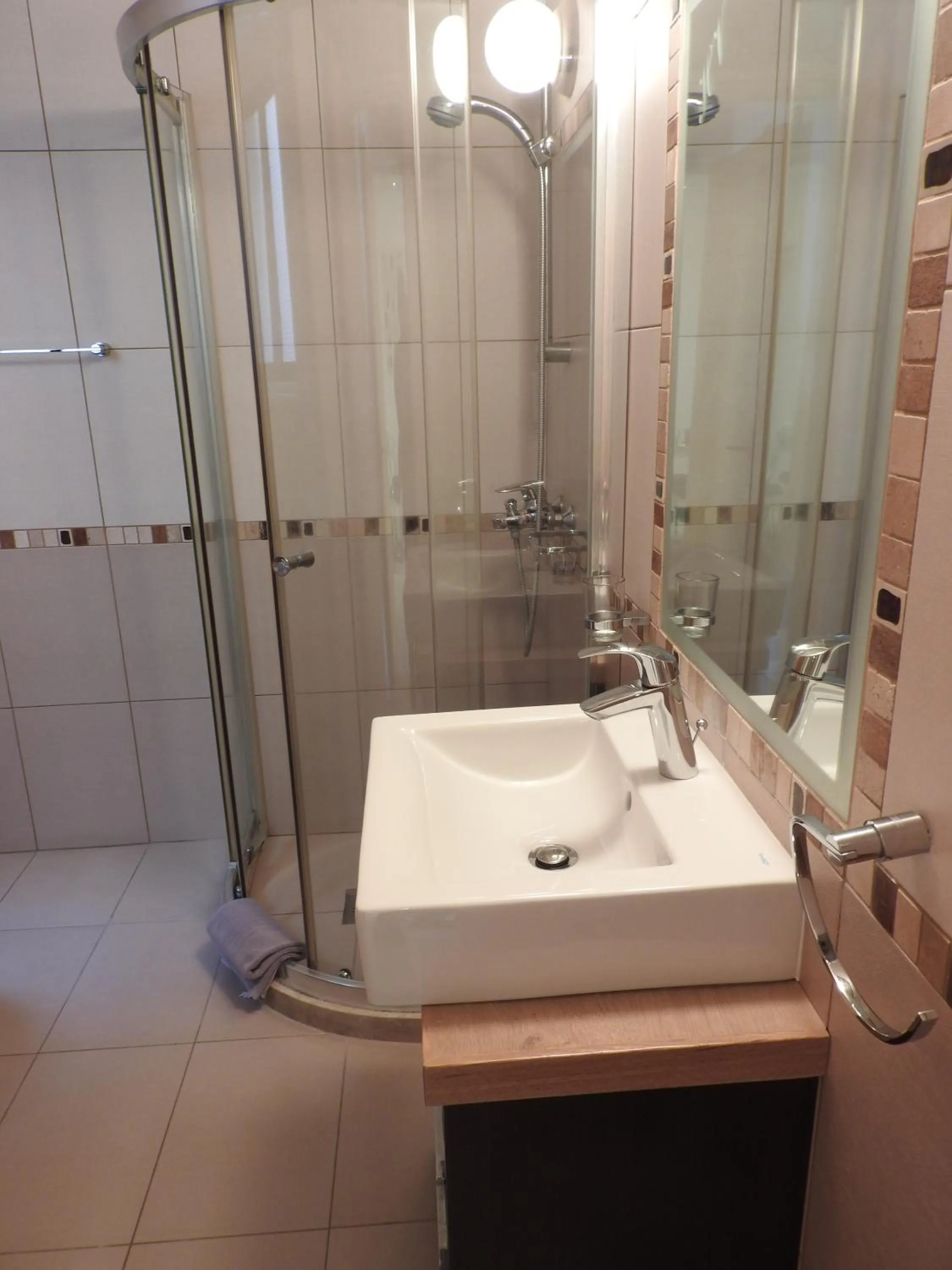 Hill View Hotel Apartments